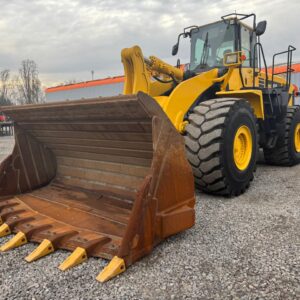 FOTO DE CARGADOR FRONTAL KOMATSU WA500 - 2017