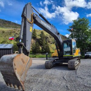 FOTO DE EXCAVADORA VOLVO EC210DL - 2023
