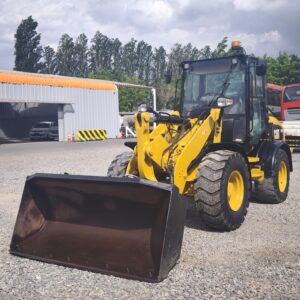 FOTO DE CARGADOR FRONTAL CATERPILLAR 908H- 2011