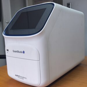 FOTO DE SISTEMA DE PCR EN TIEMPO REAL APPLIED BIOSYSTEMS QUANTSTUDIO 5