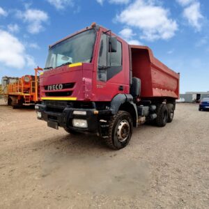 FOTO DE CAMION TOLVA IVECO TRAKKER AD 380T50 - 2014
