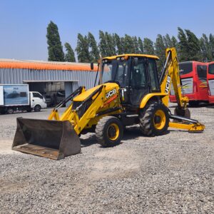FOTO DE RETROEXCAVADORA JCB 3CX - 2023
