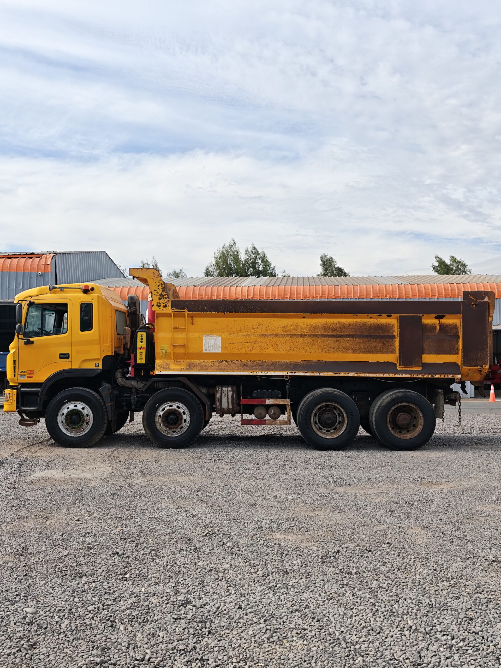 CAMIÓN TOLVA JAC LANDER HFC 3430 – 2020 - Imagen 2