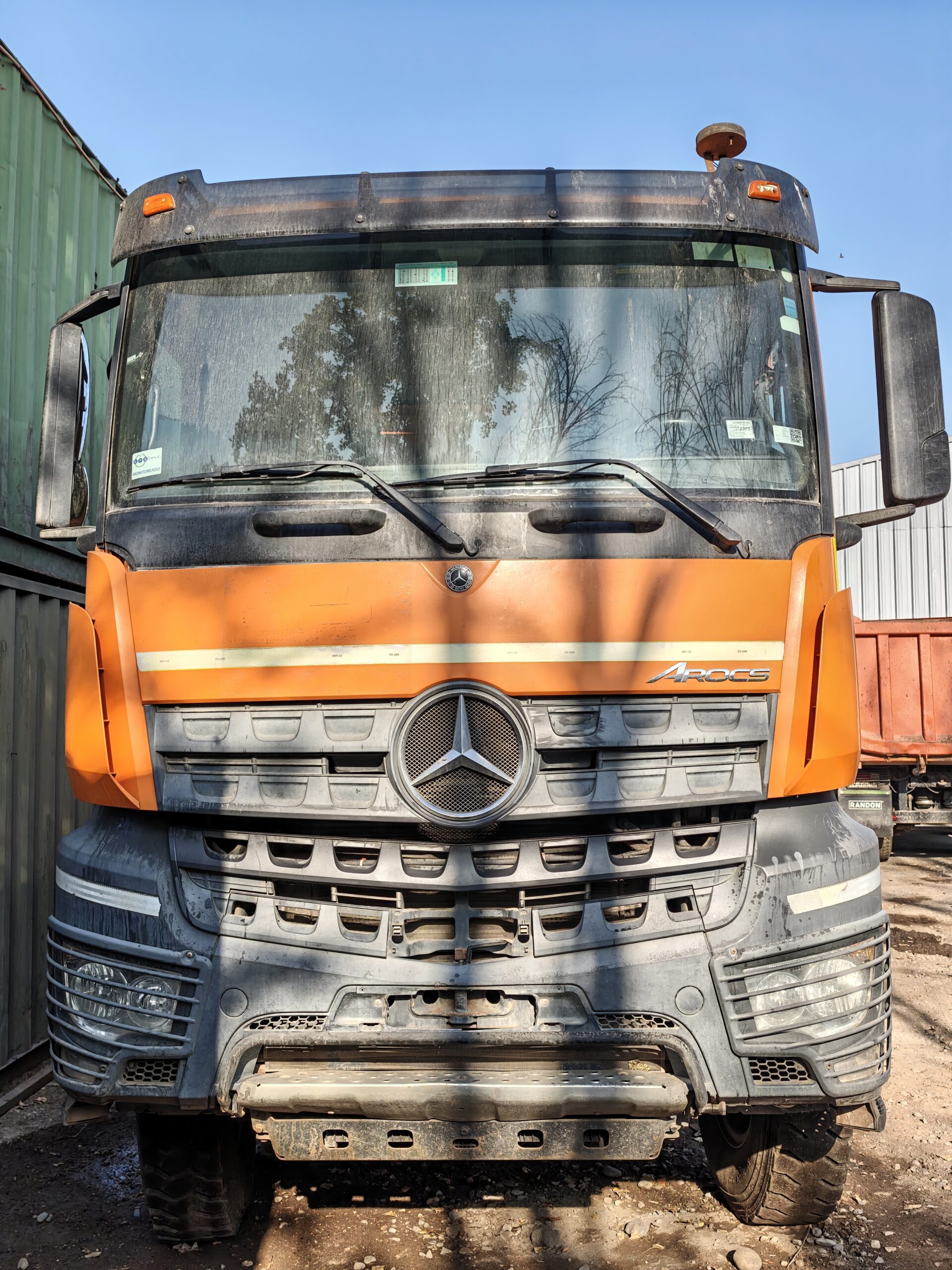 CAMIÓN TOLVA MERCEDES BENZ AROCS 4848K - 2021 - Imagen 3