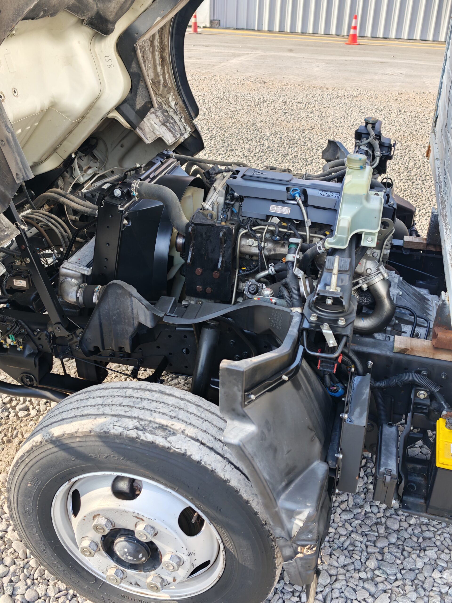 CAMIÓN MITSUBISHI FUSO CANTER 815 - 2020 - Imagen 17