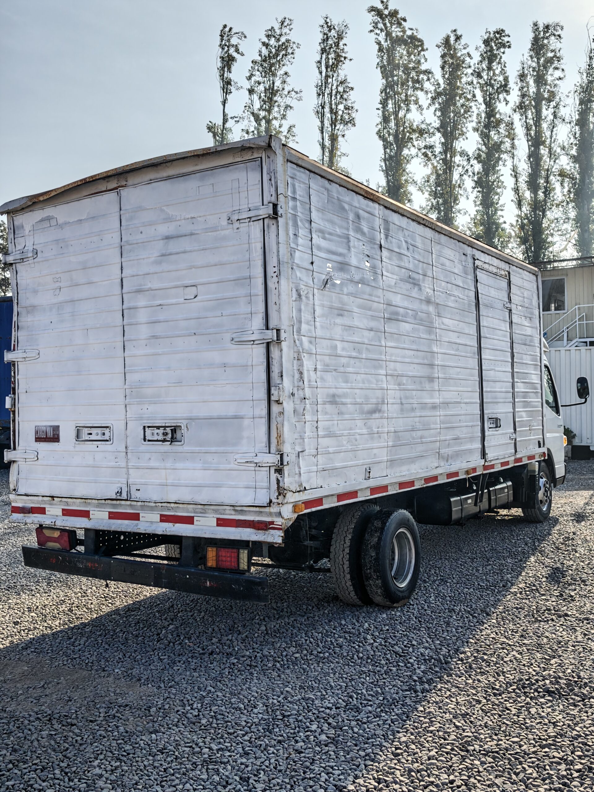 CAMIÓN MITSUBISHI FUSO CANTER 815 - 2020 - Imagen 5