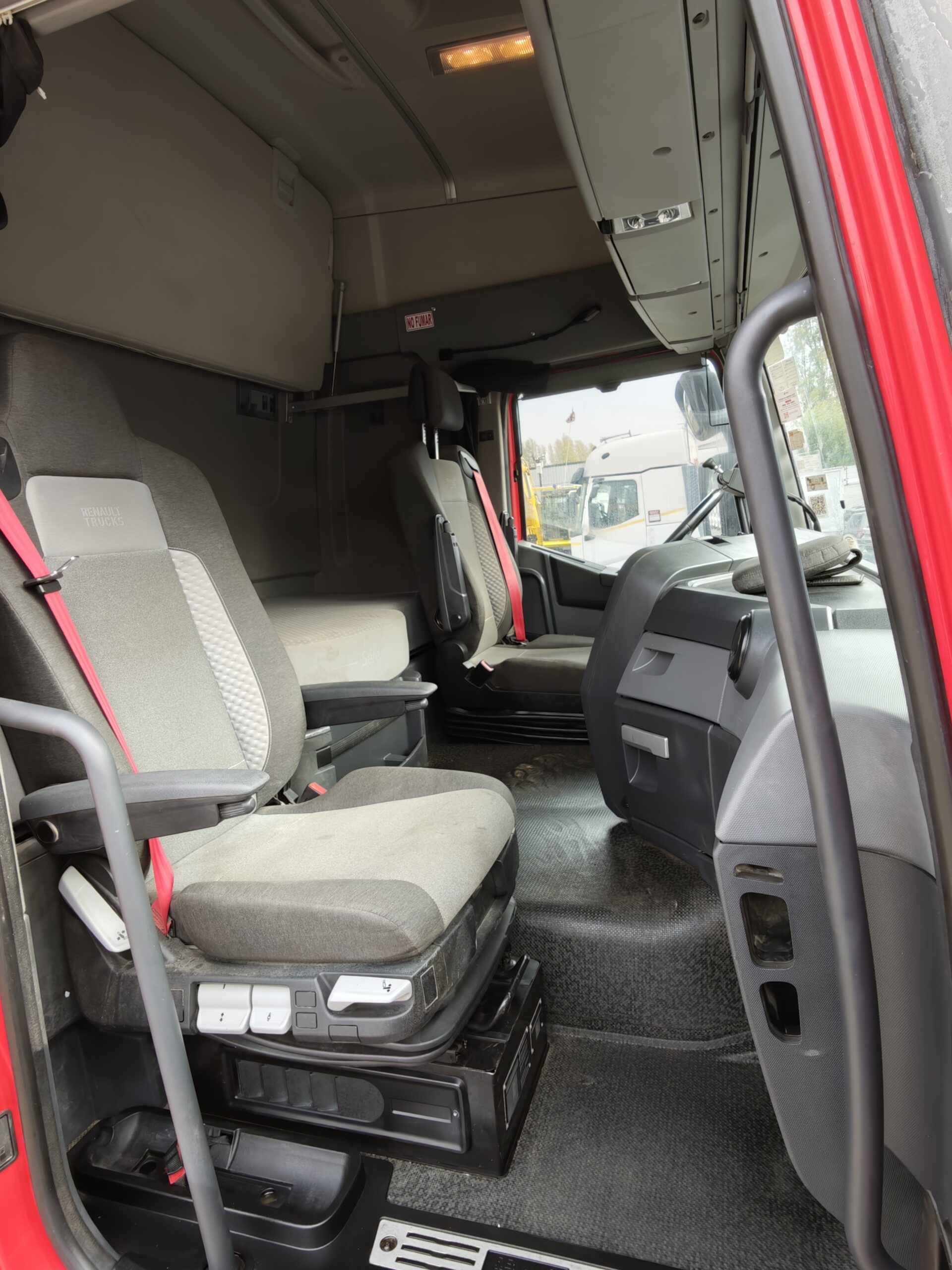 TRACTOCAMIÓN RENAULT C520 - 2022 - Imagen 18