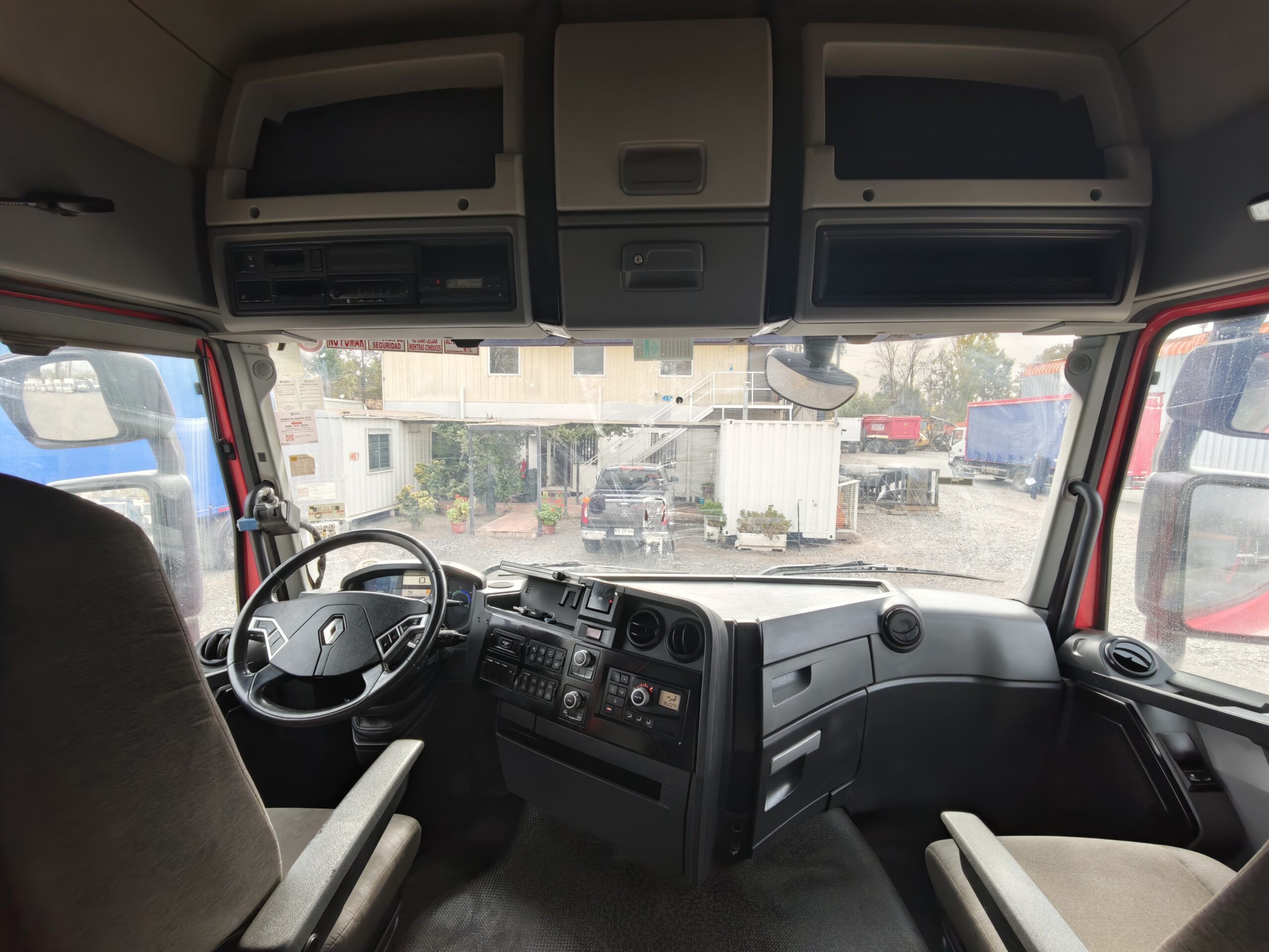 TRACTOCAMIÓN RENAULT C520 - 2022 - Imagen 14