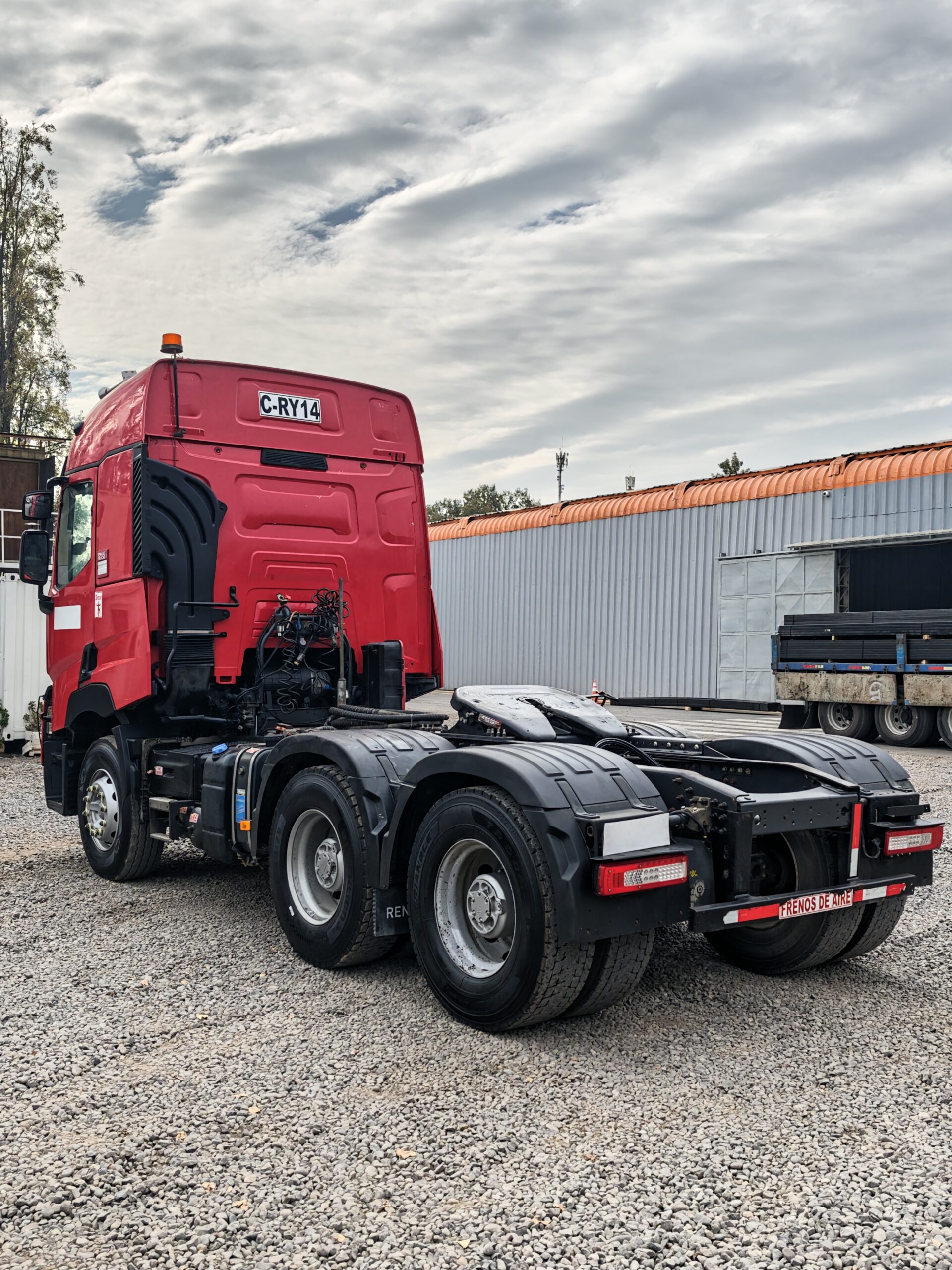 TRACTOCAMIÓN RENAULT C520 - 2022 - Imagen 3