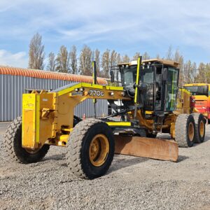 FOTO DE MOTONIVELADORA JOHN DEERE 770G - 2011