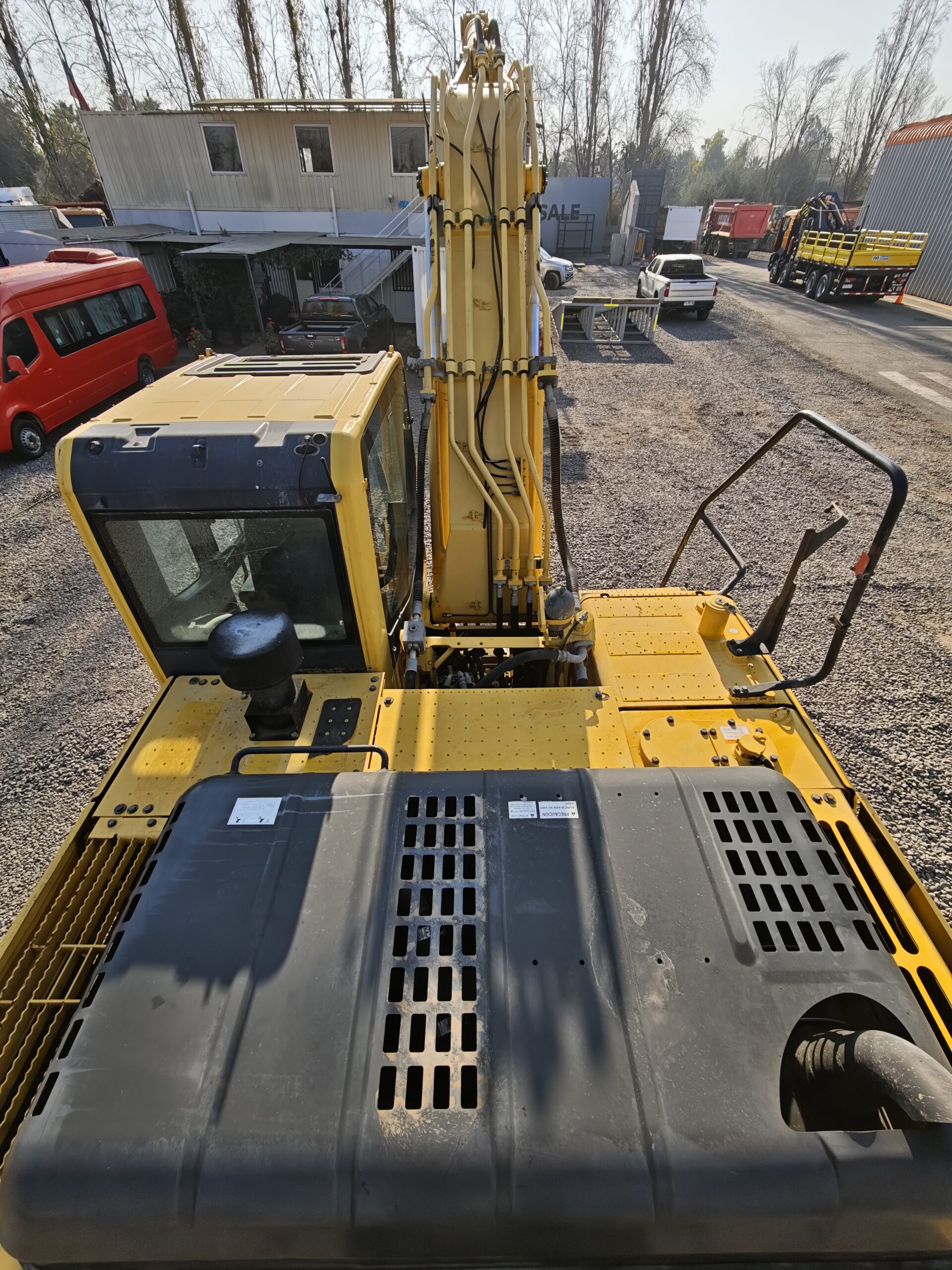 EXCAVADORA KOMATSU PC200_8 - 2011 - Imagen 17