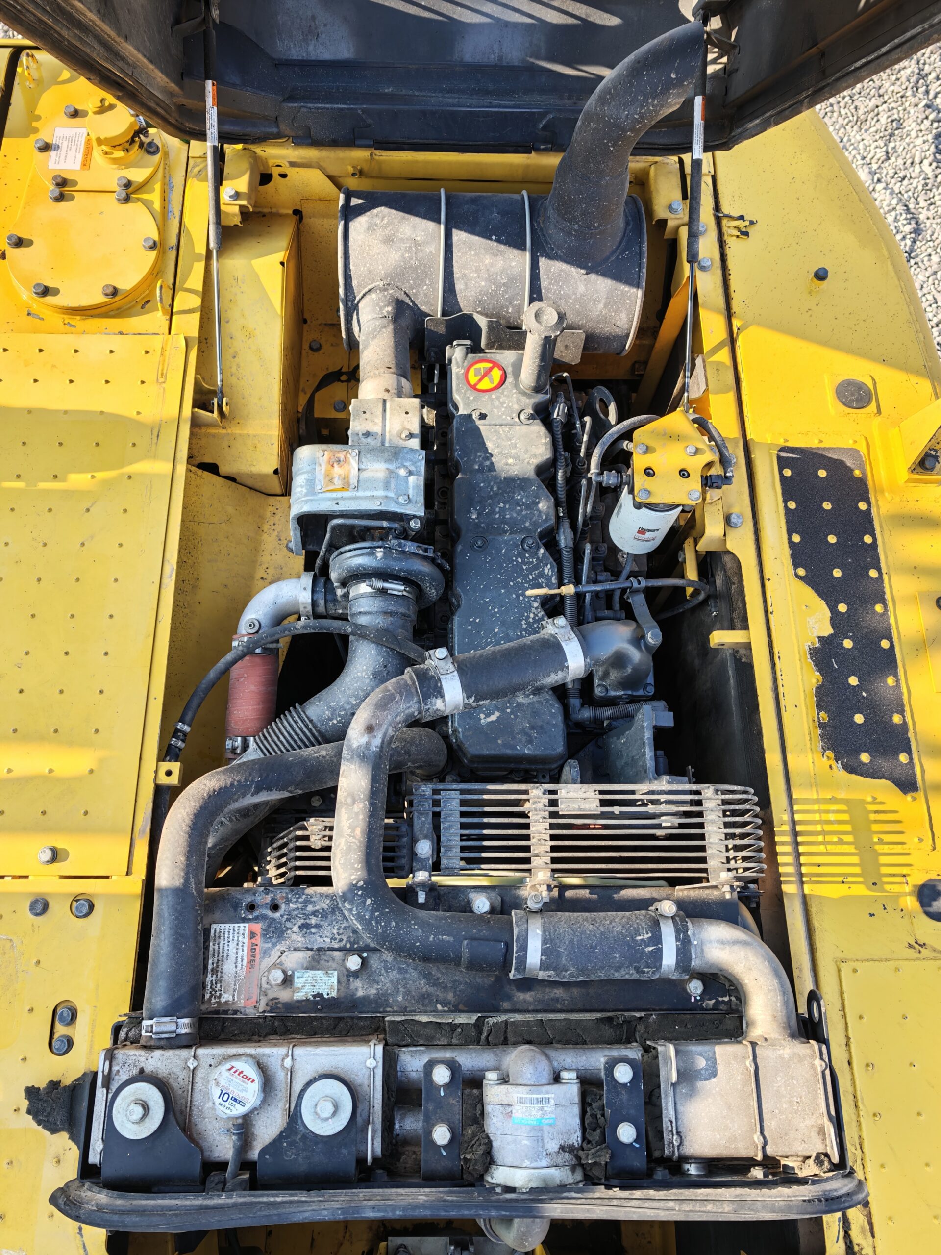 EXCAVADORA KOMATSU PC200_8 - 2011 - Imagen 16