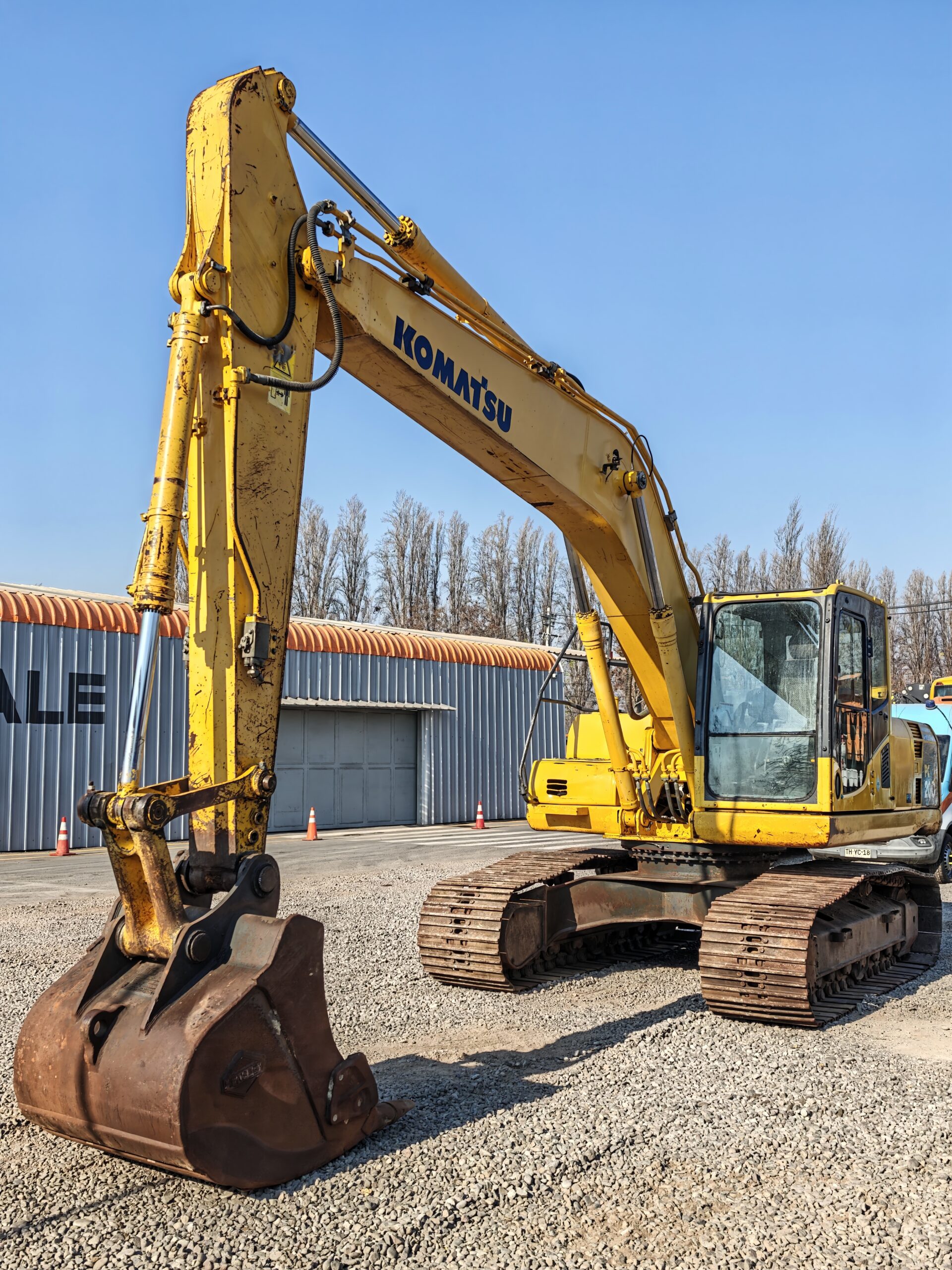 EXCAVADORA KOMATSU PC200_8 - 2011