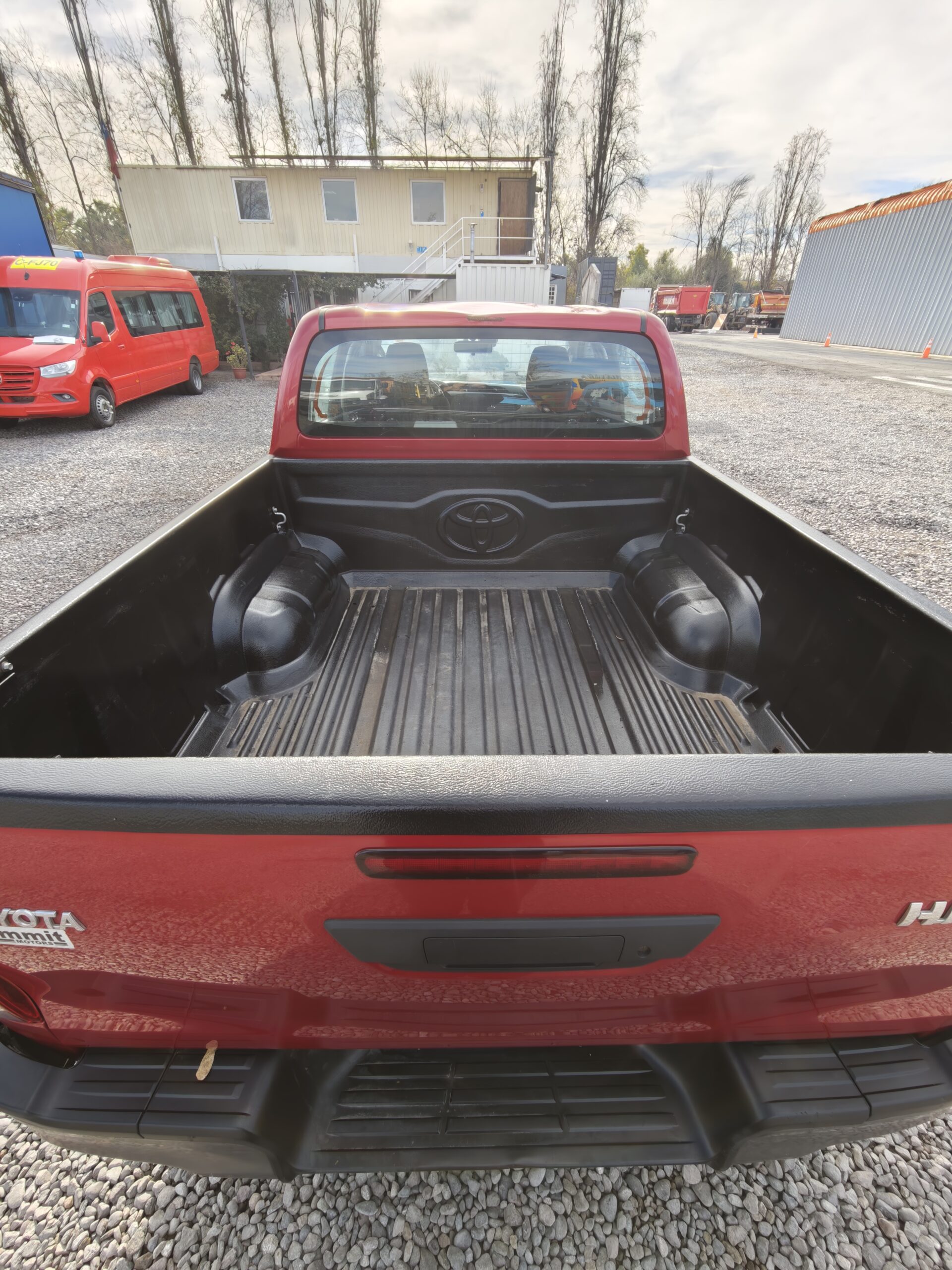 CAMIONETA TOYOTA HILUX DX- 2024 - Imagen 18