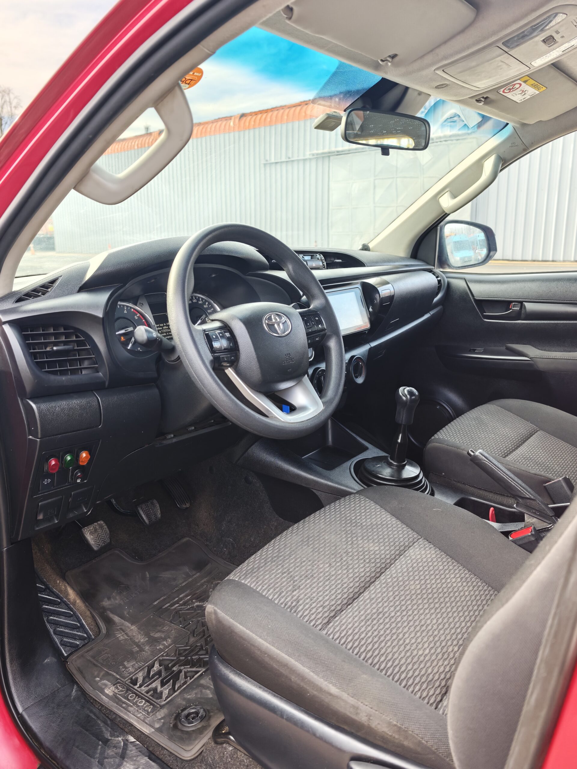 CAMIONETA TOYOTA HILUX DX- 2024 - Imagen 10