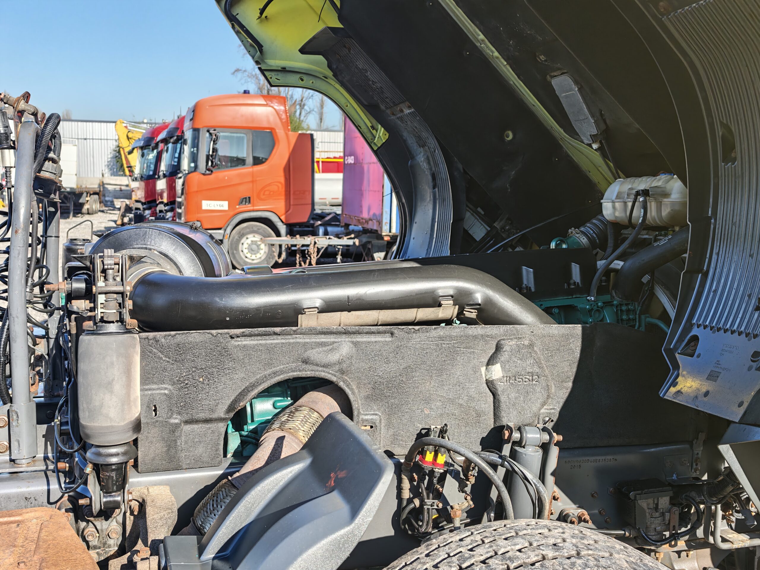 TRACTOCAMIÓN VOLVO FH500 - 2016 - Imagen 18