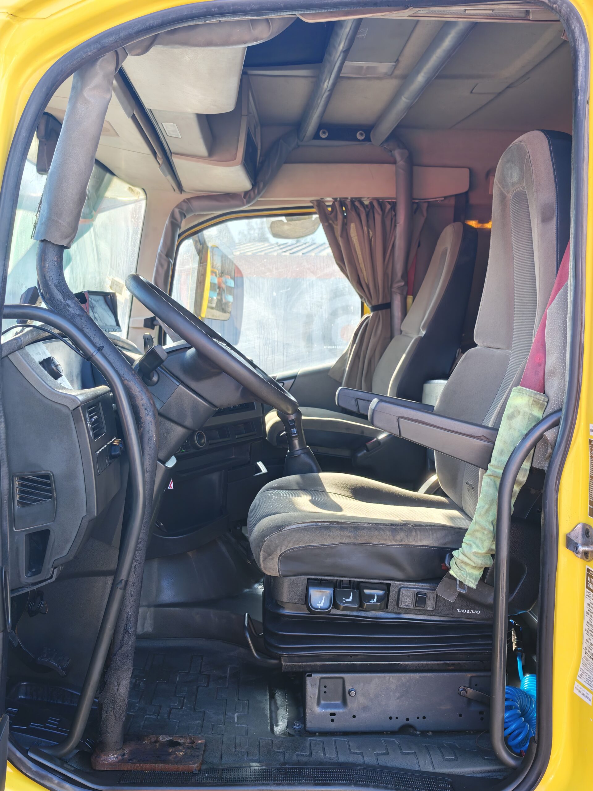 TRACTOCAMIÓN VOLVO FH500 - 2016 - Imagen 9