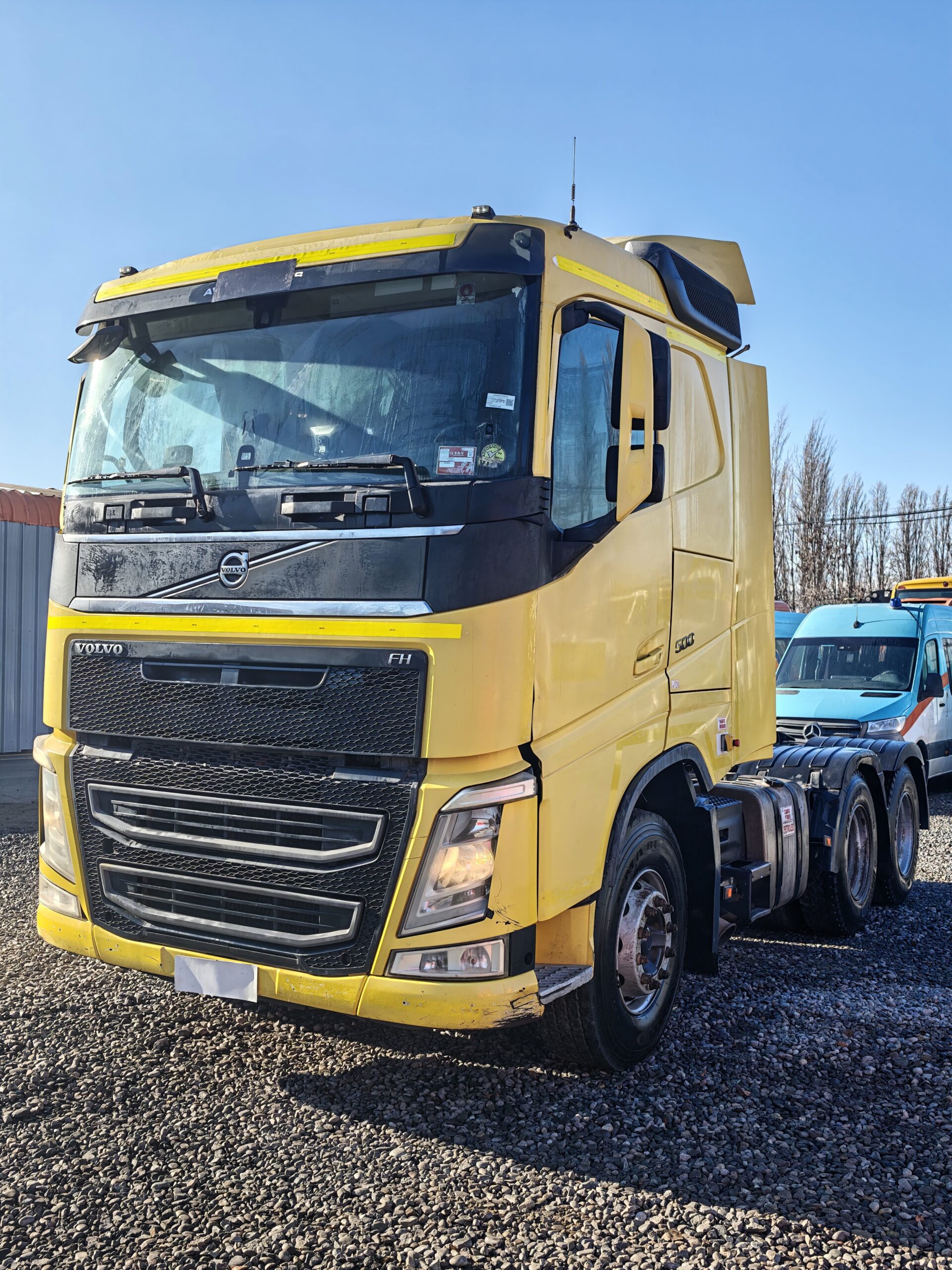 FOTO DE TRACTOCAMIÓN VOLVO FH500 - 2016