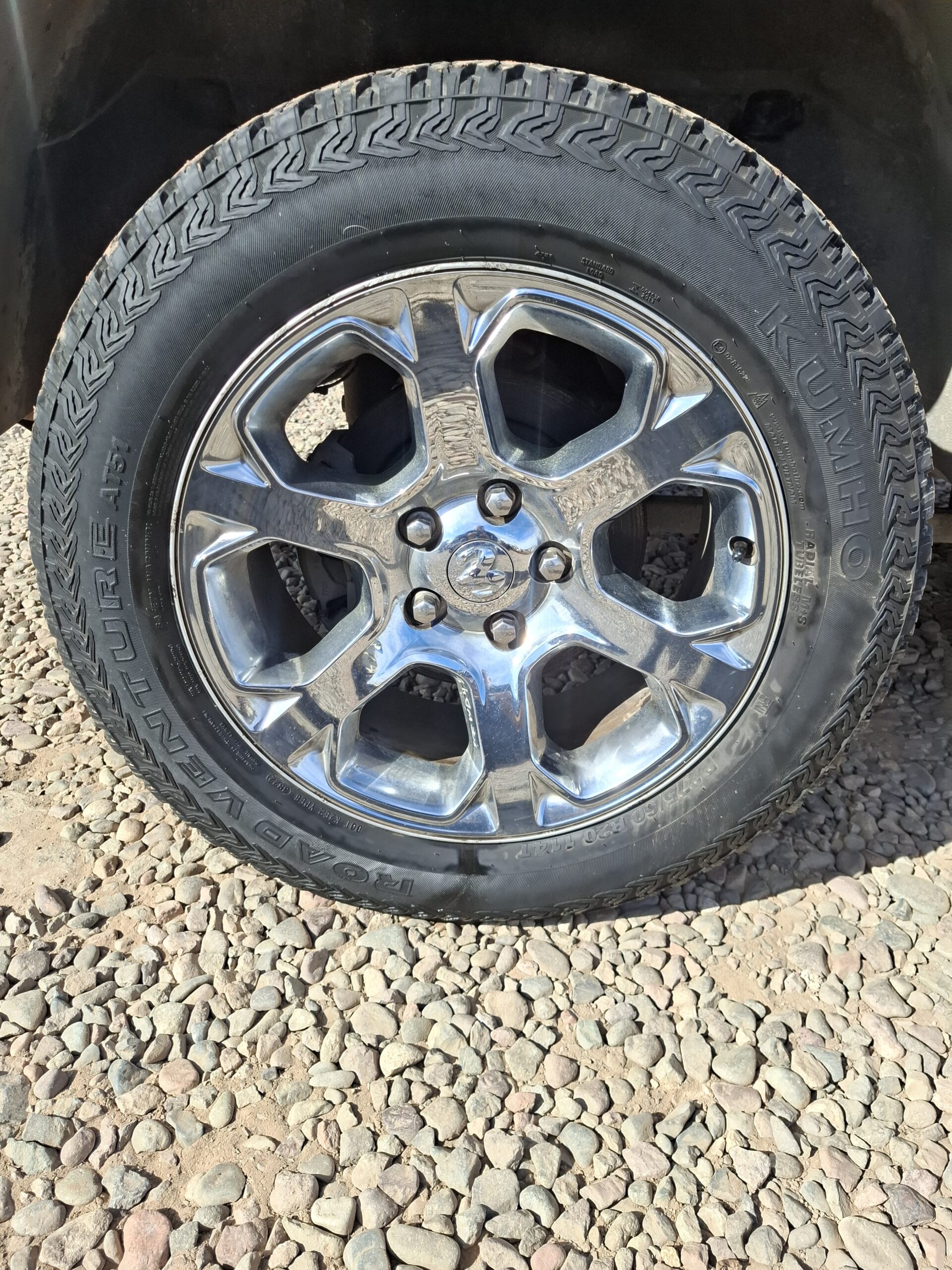 CAMIONETA RAM 1500 LARAMIE - 2020 - Imagen 25