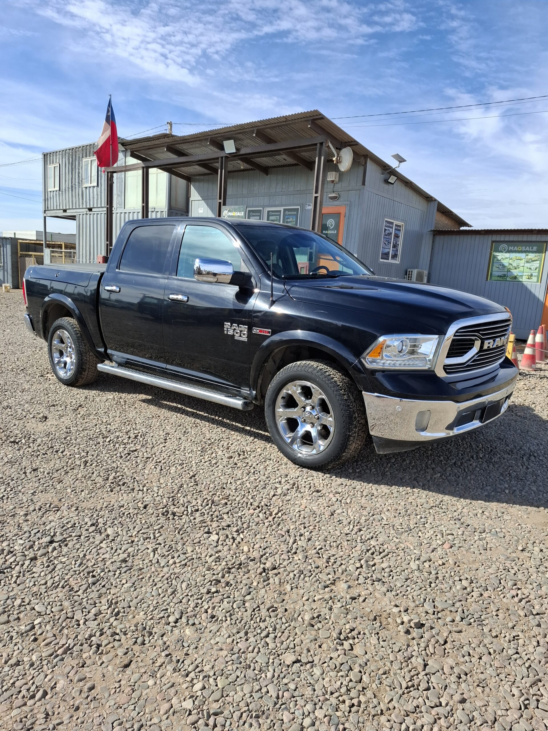 CAMIONETA RAM 1500 LARAMIE - 2020 - Imagen 7