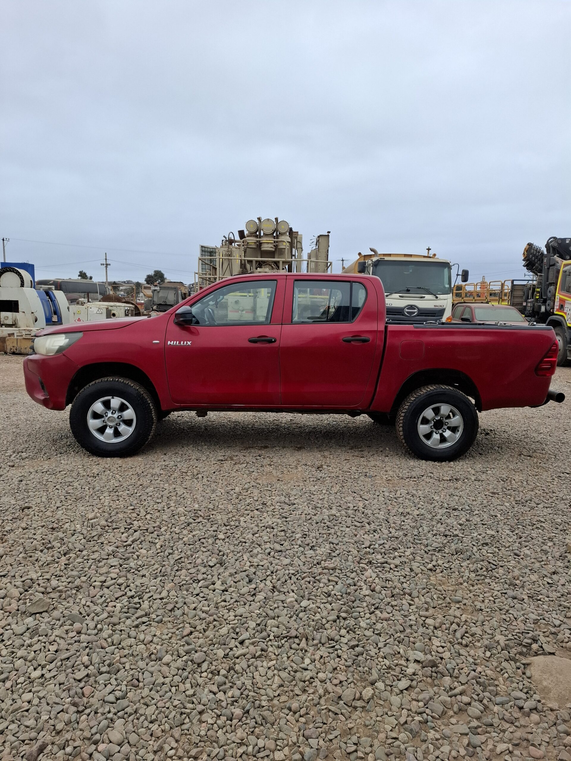 CAMIONETA TOYOTA HILUX DX - 2018 - Imagen 2