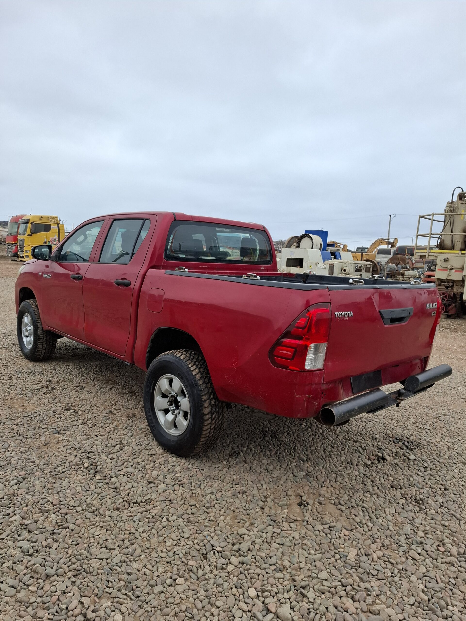 CAMIONETA TOYOTA HILUX DX - 2018 - Imagen 3