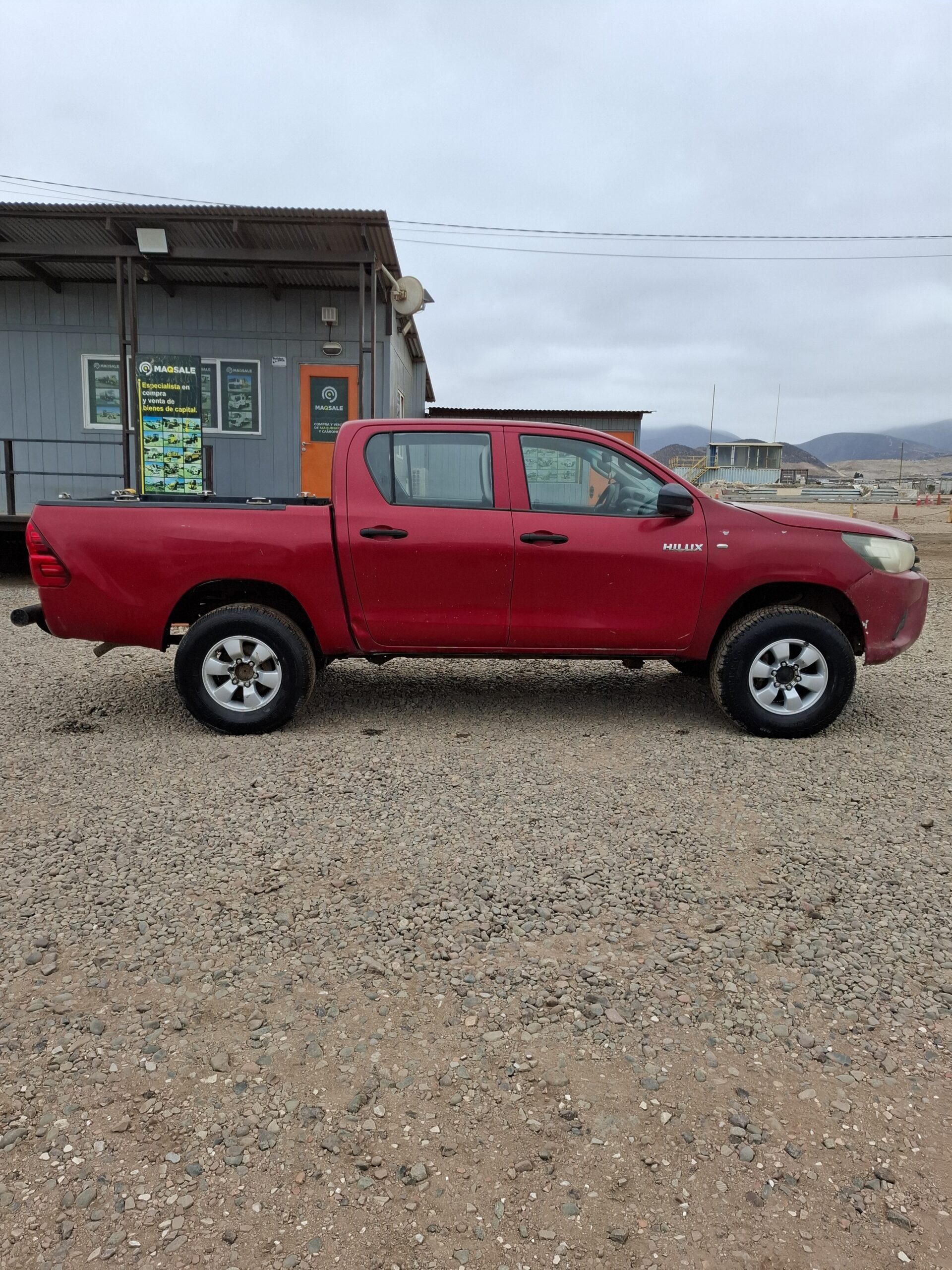 CAMIONETA TOYOTA HILUX DX - 2018 - Imagen 6