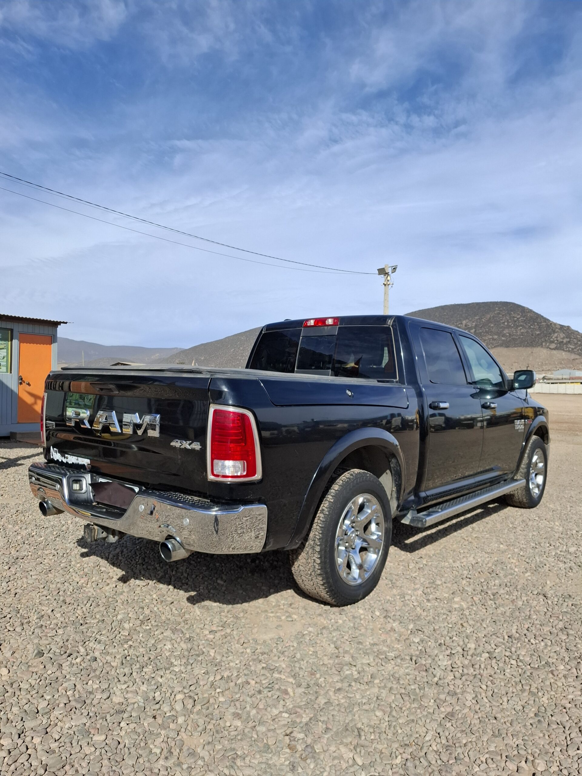 CAMIONETA RAM 1500 LARAMIE - 2020 - Imagen 5