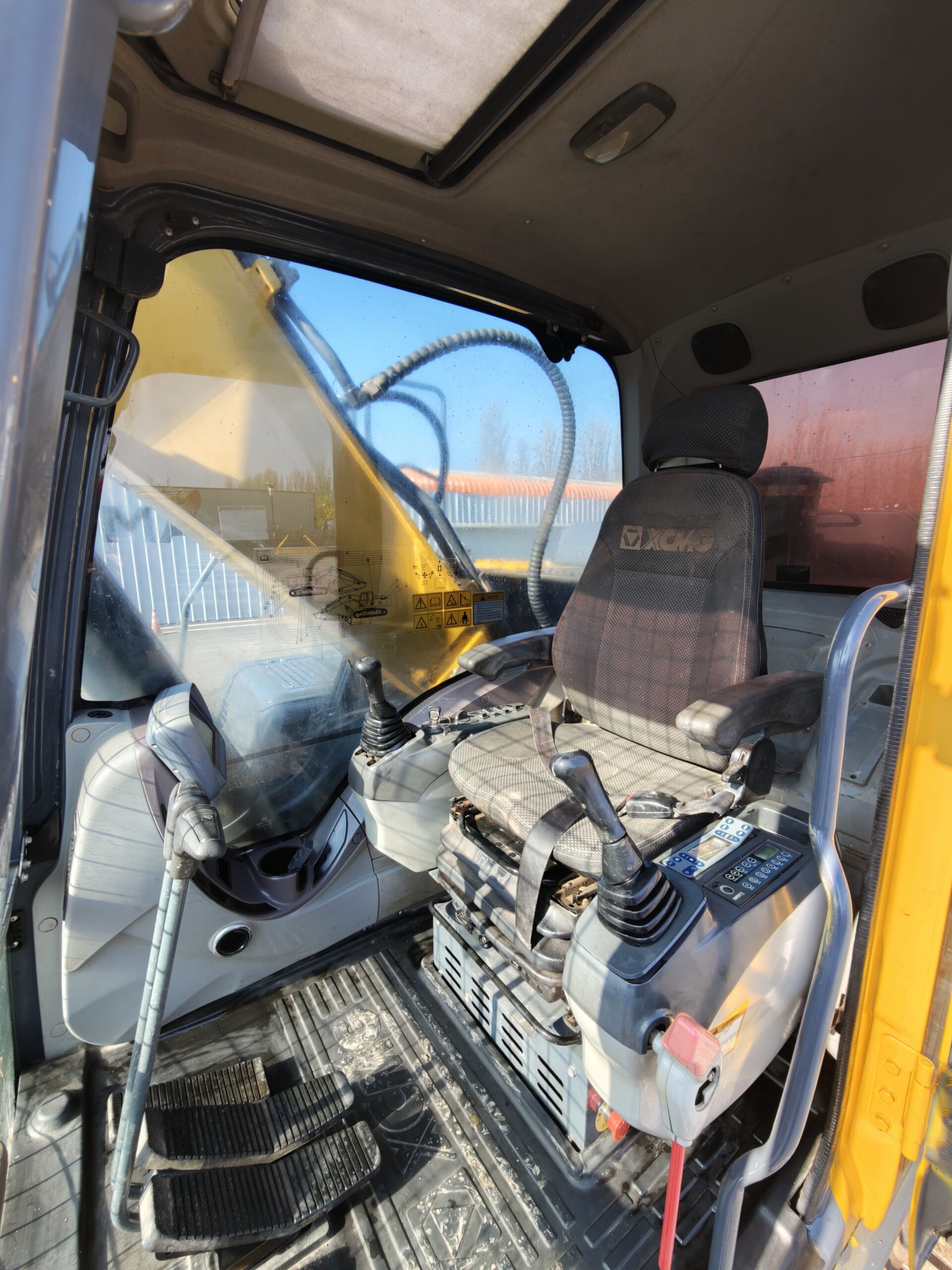 EXCAVADORA XCMG XE305D - 2019 - Imagen 10