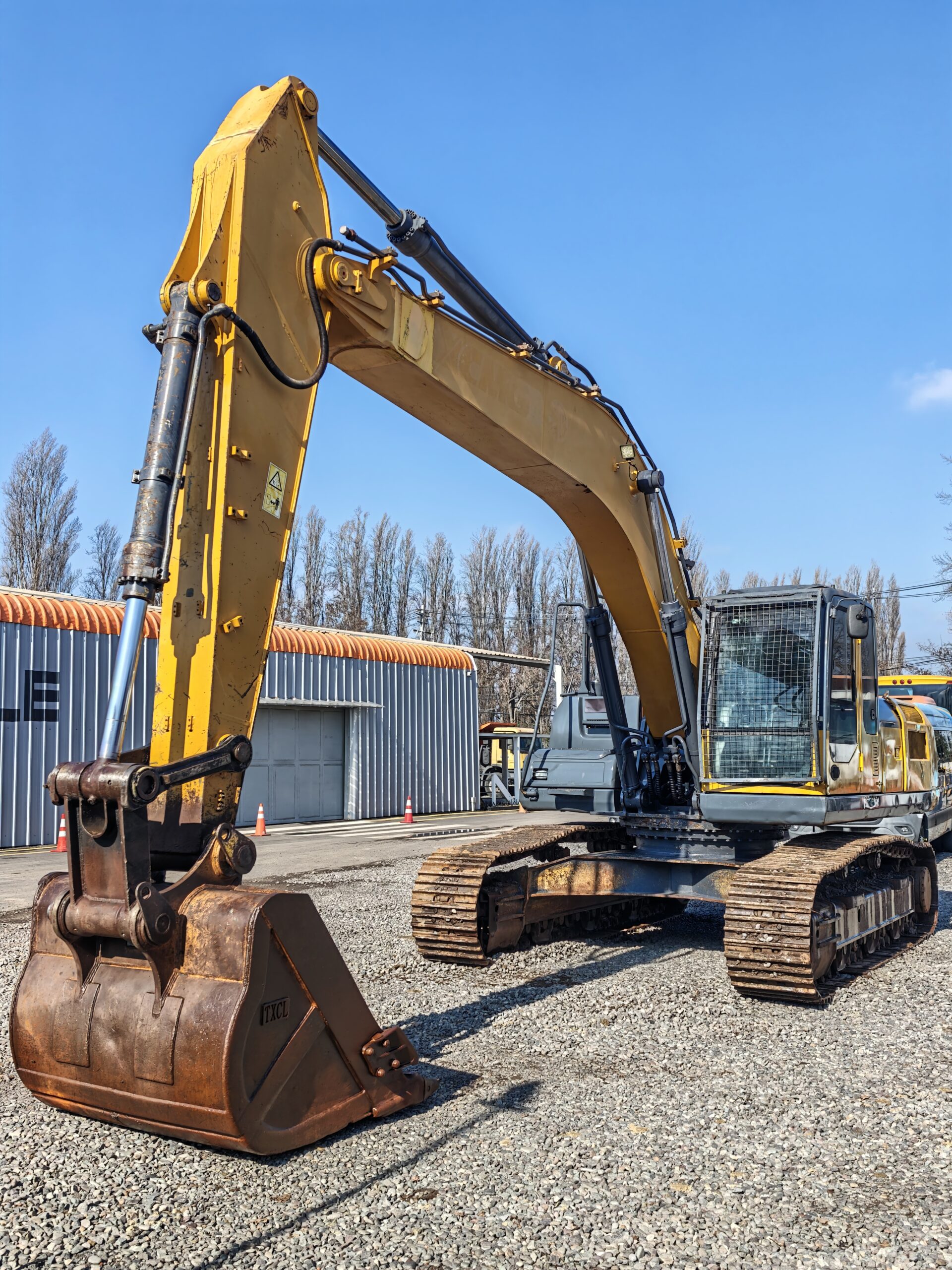 FOTO DE EXCAVADORA XCMG XE305D - 2019