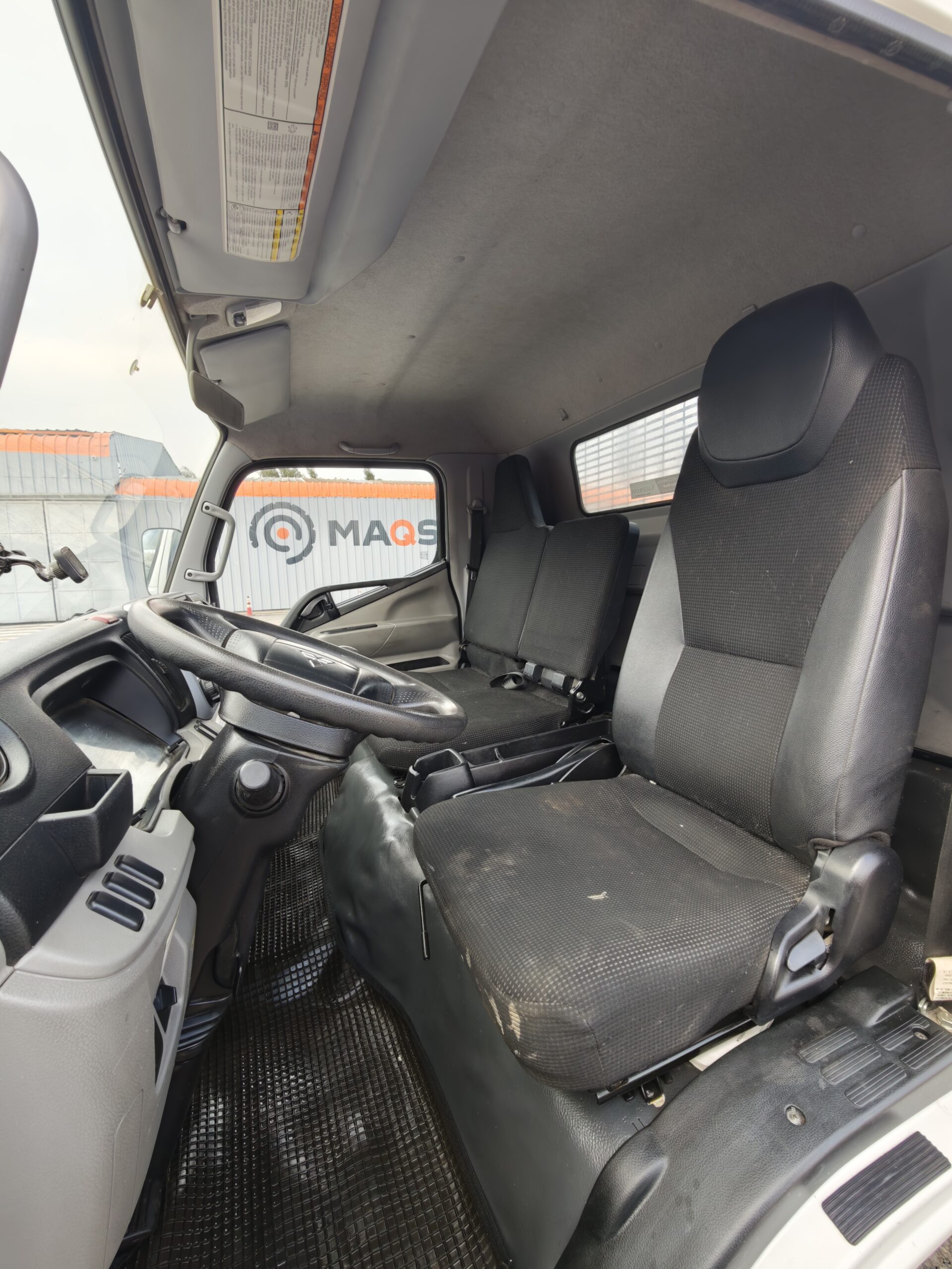 CAMIÓN MITSUBISHI FUSO CANTER 815 - 2022 - Imagen 10