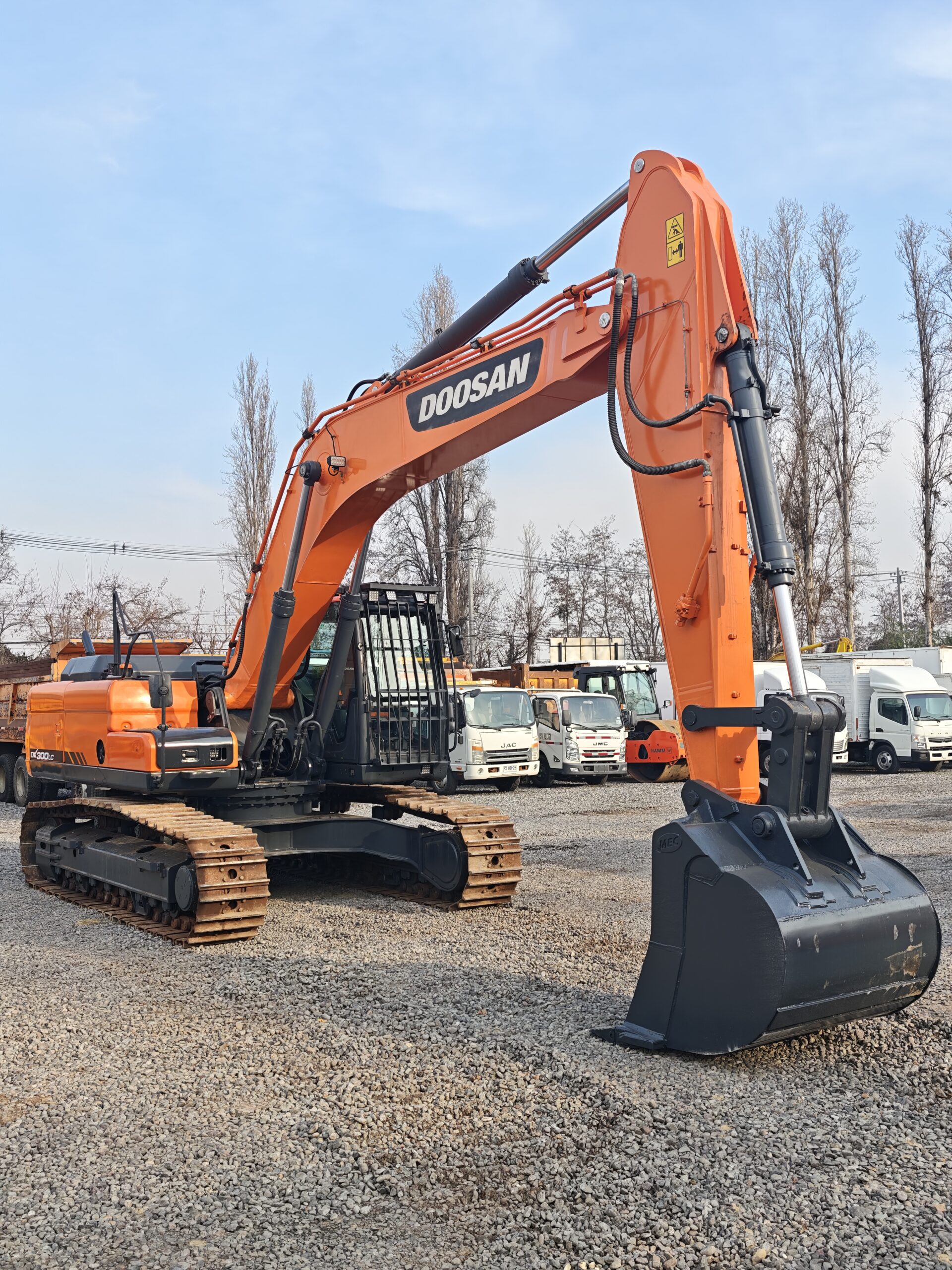 EXCAVADORA DOOSAN DX300LC - 2026 - Imagen 7