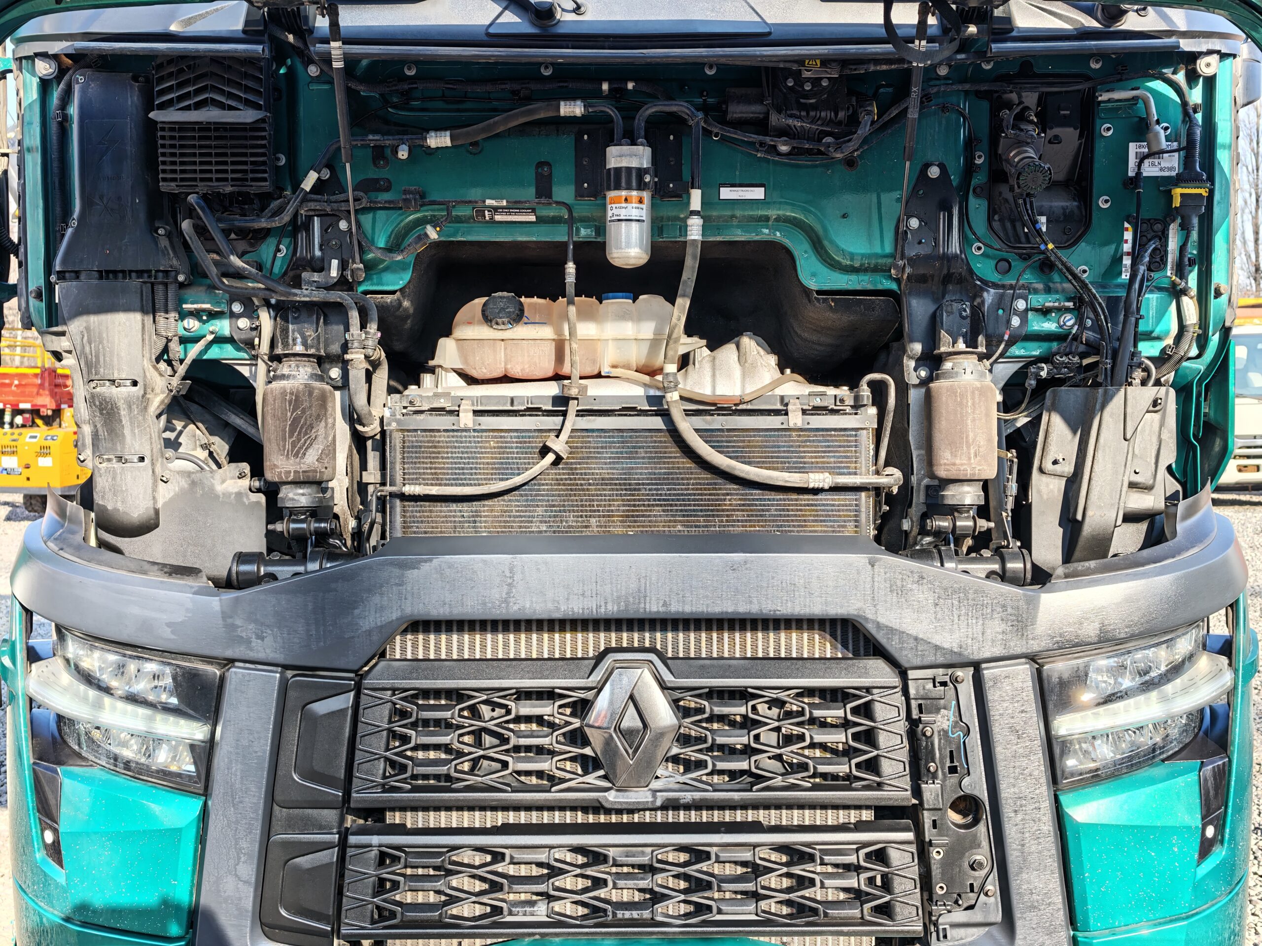 TRACTOCAMIÓN RENAULT T520 - 2024 - Imagen 17