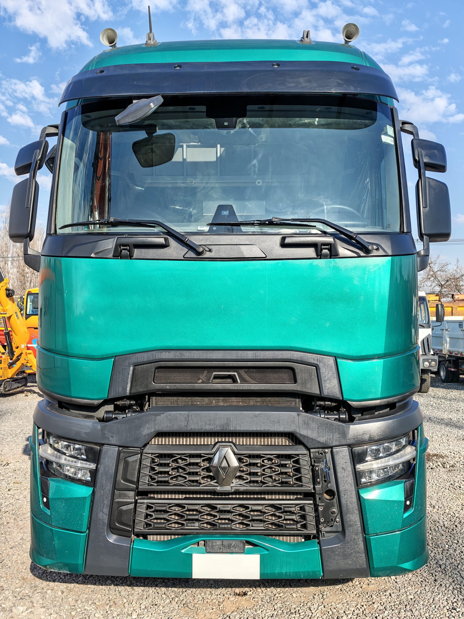 TRACTOCAMIÓN RENAULT T520 - 2024 - Imagen 8
