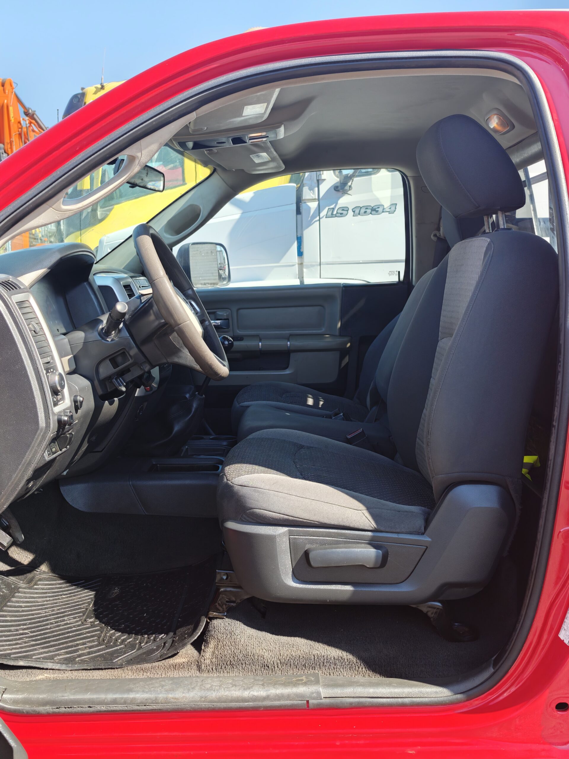 CAMIONETA DODGE RAM 3500 - 2011 - Imagen 8