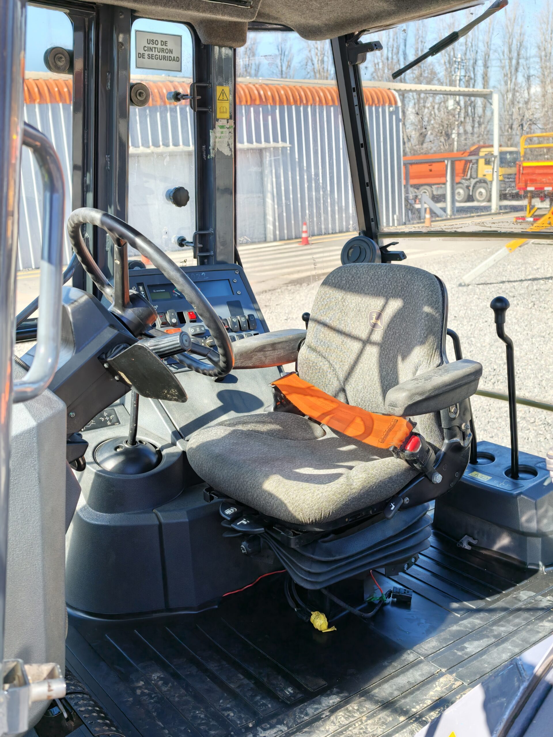 RETROEXCAVADORA JOHN DEERE 310L – 2022 - Imagen 9