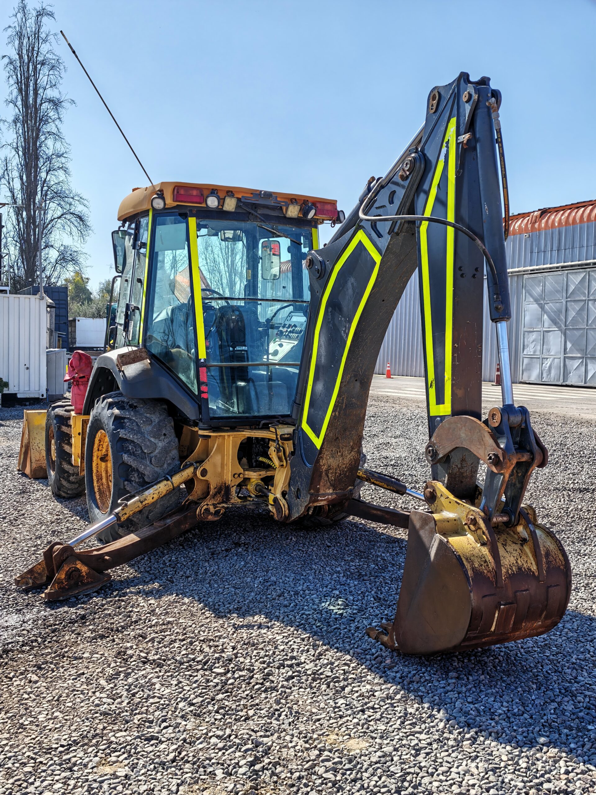 RETROEXCAVADORA JOHN DEERE 310L – 2022 - Imagen 3