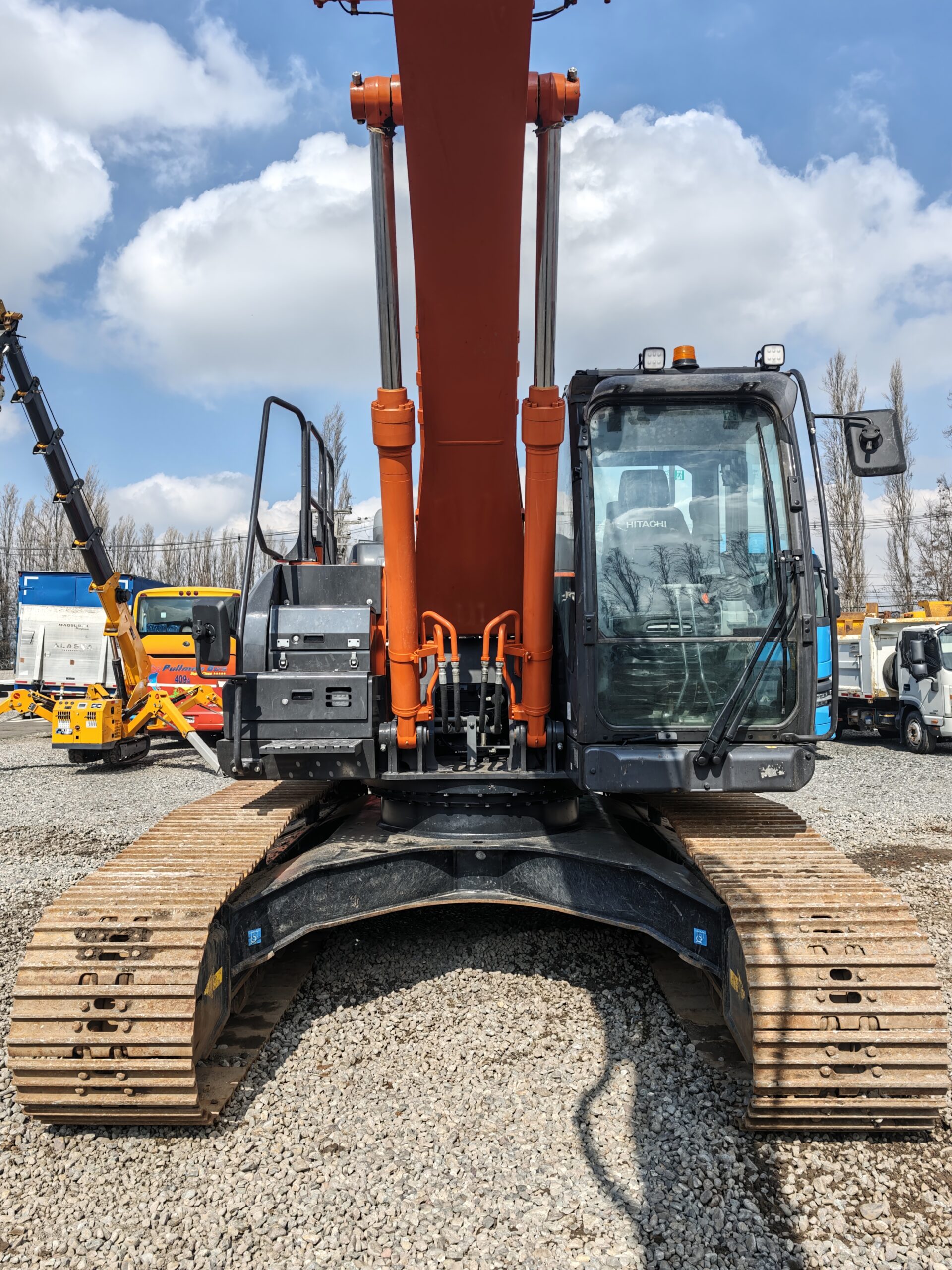 EXCAVADORA HITACHI ZX210LC-7H - 2026 - Imagen 22