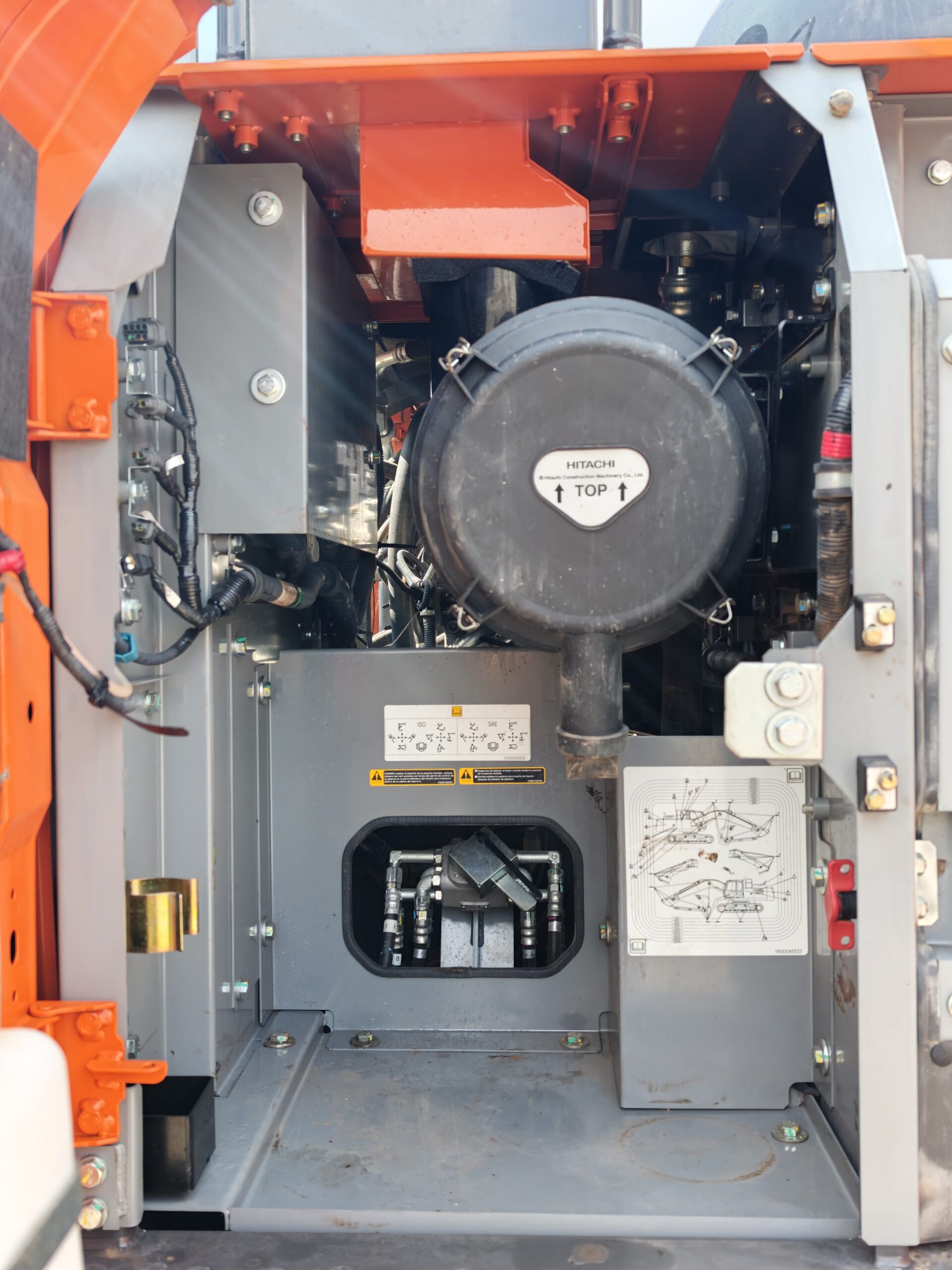 EXCAVADORA HITACHI ZX210LC-7H - 2026 - Imagen 15