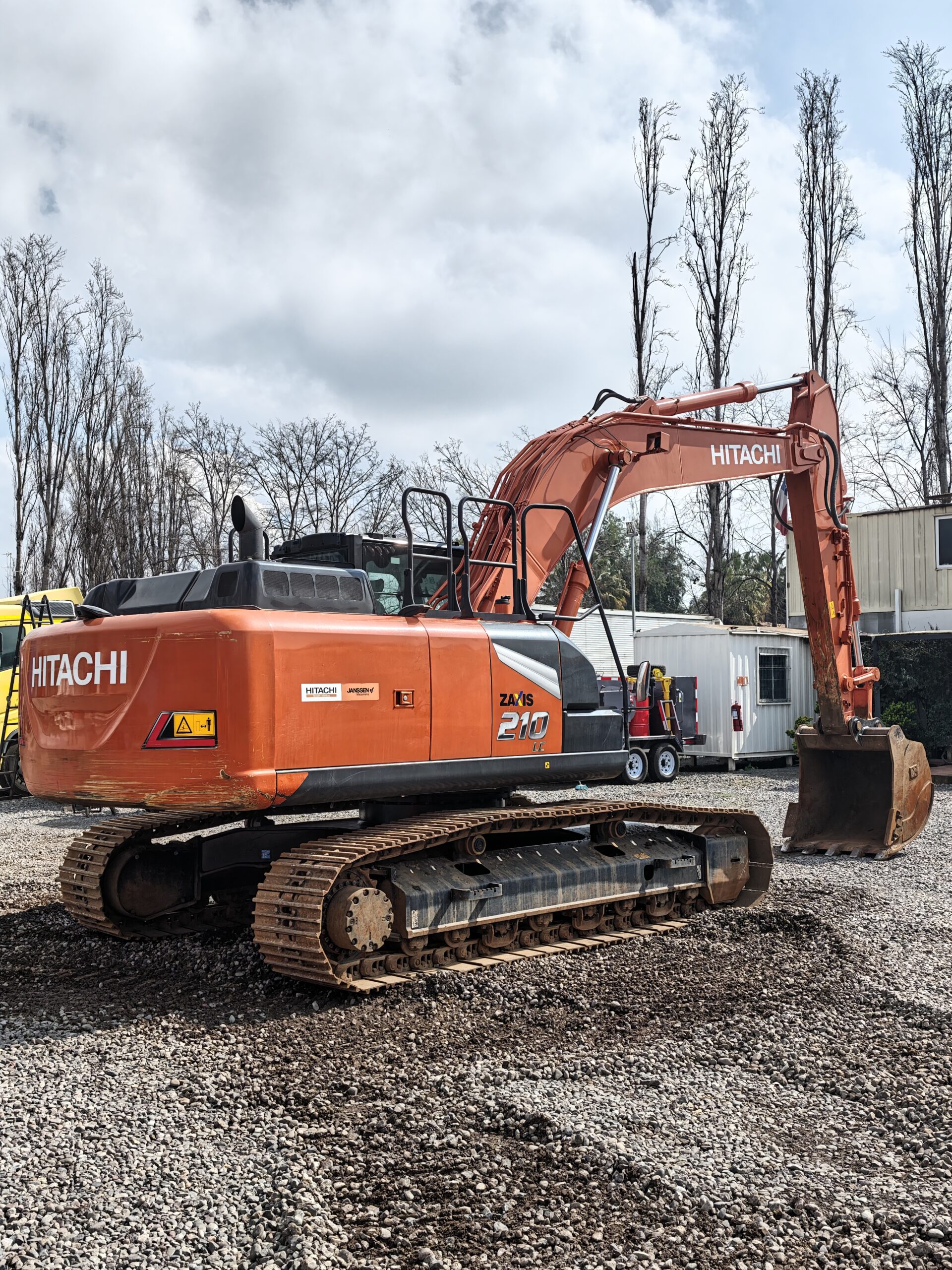 EXCAVADORA HITACHI ZX210LC-7H - 2026 - Imagen 5