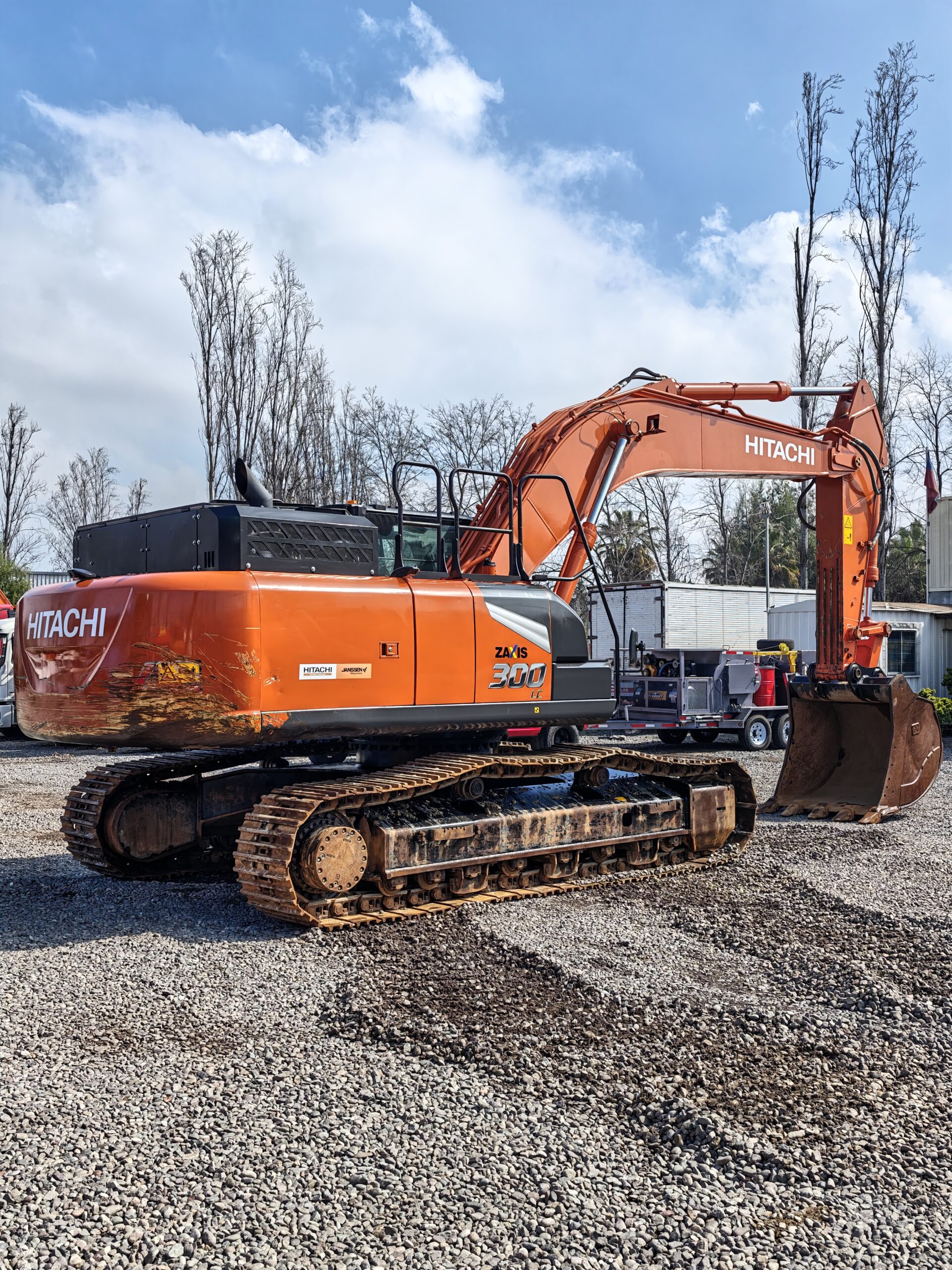 EXCAVADORA HITACHI ZX300LC-7H - 2026 - Imagen 5