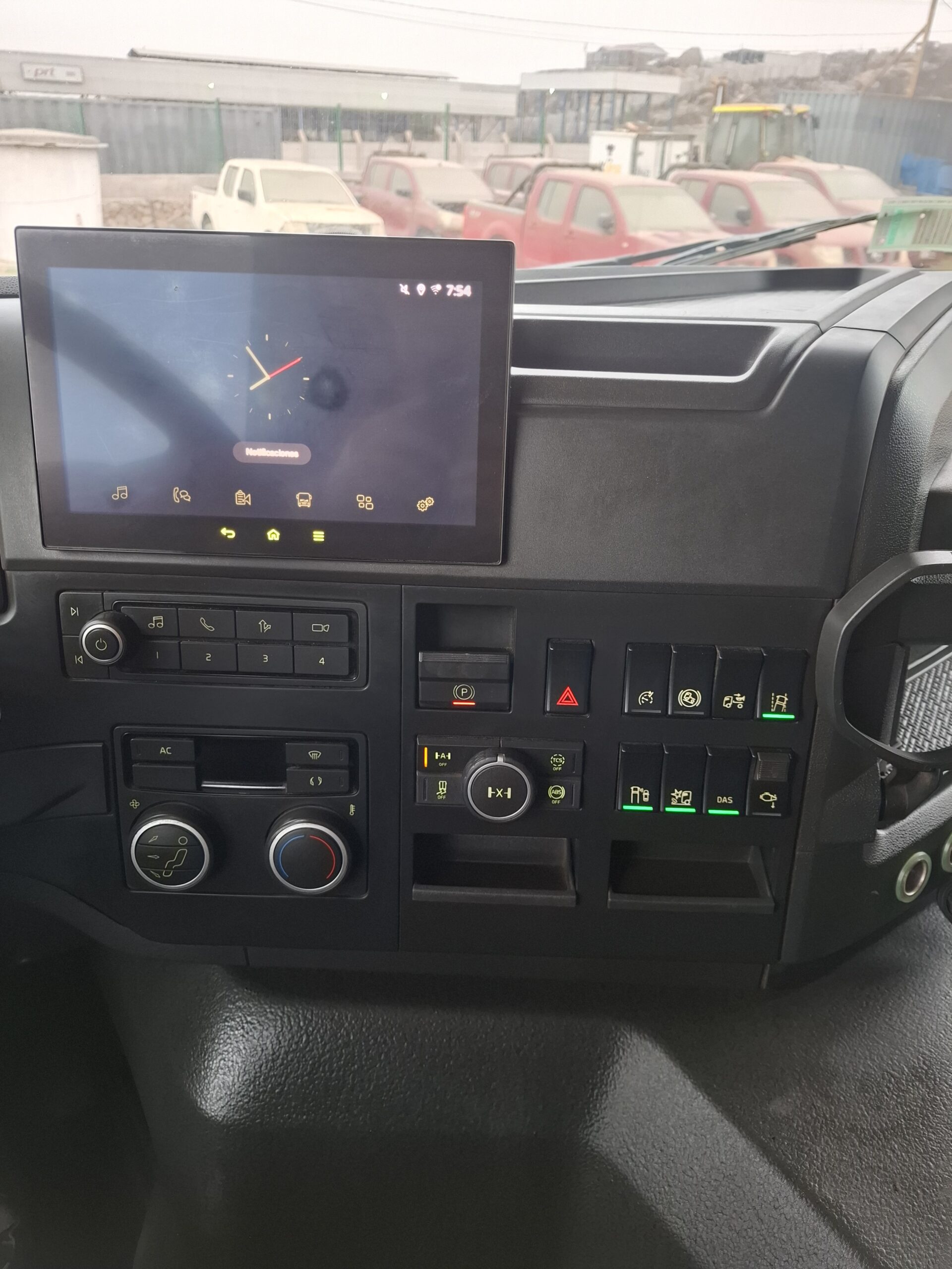 TRACTOCAMIÓN VOLVO FMX500 - 2023 - Imagen 16