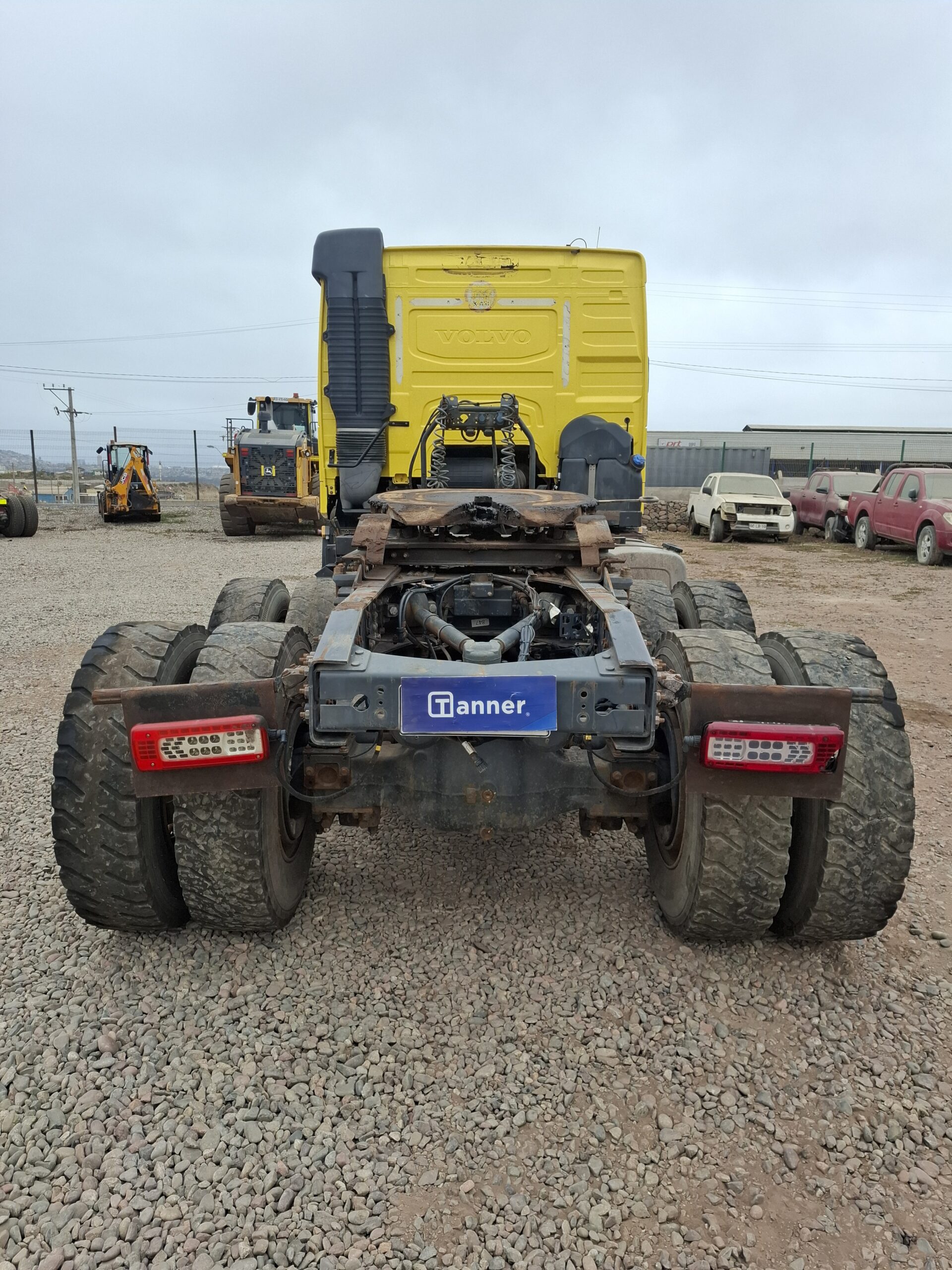 TRACTOCAMIÓN VOLVO FMX500 - 2023 - Imagen 4