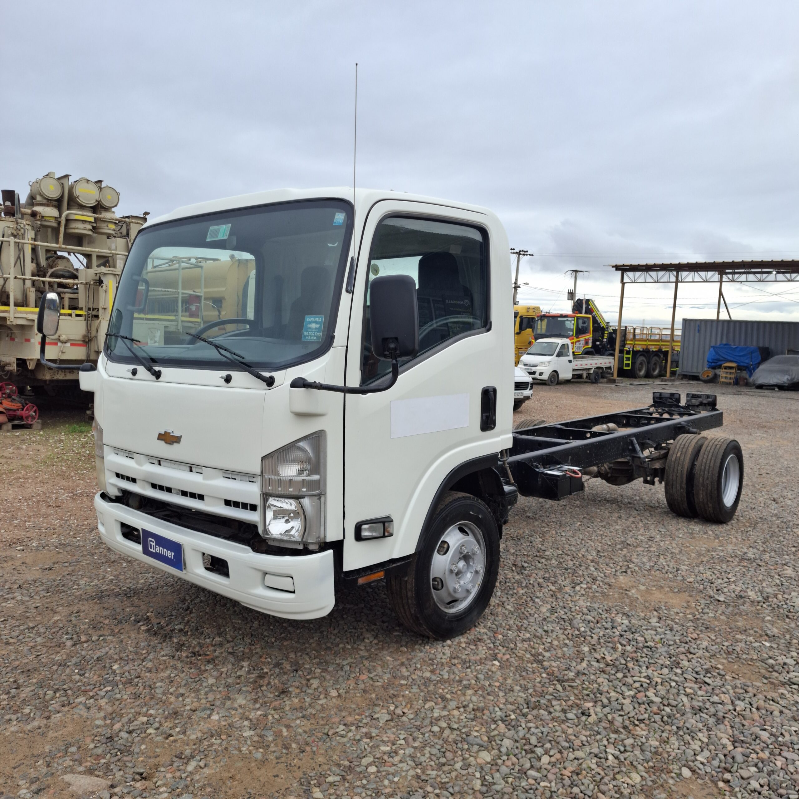 FOTO DE CAMIÓN CHEVROLET NPR816 - 2014