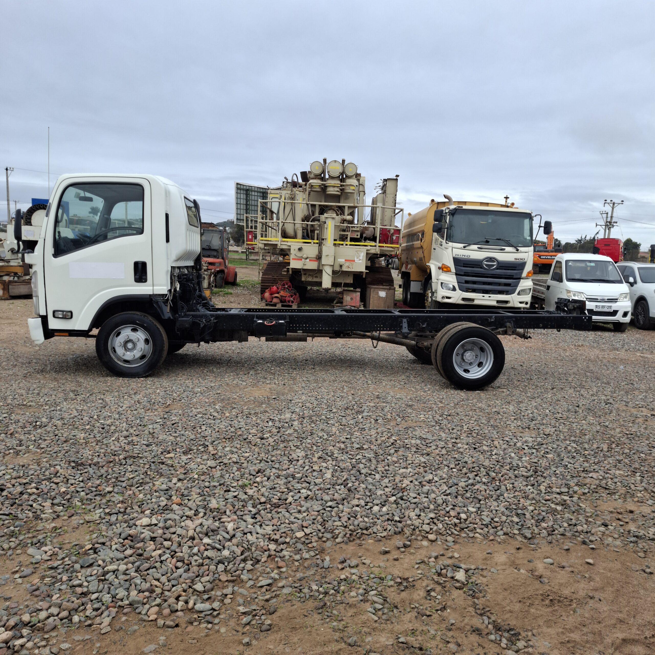 CAMIÓN CHEVROLET NPR816 - 2014 - Imagen 2