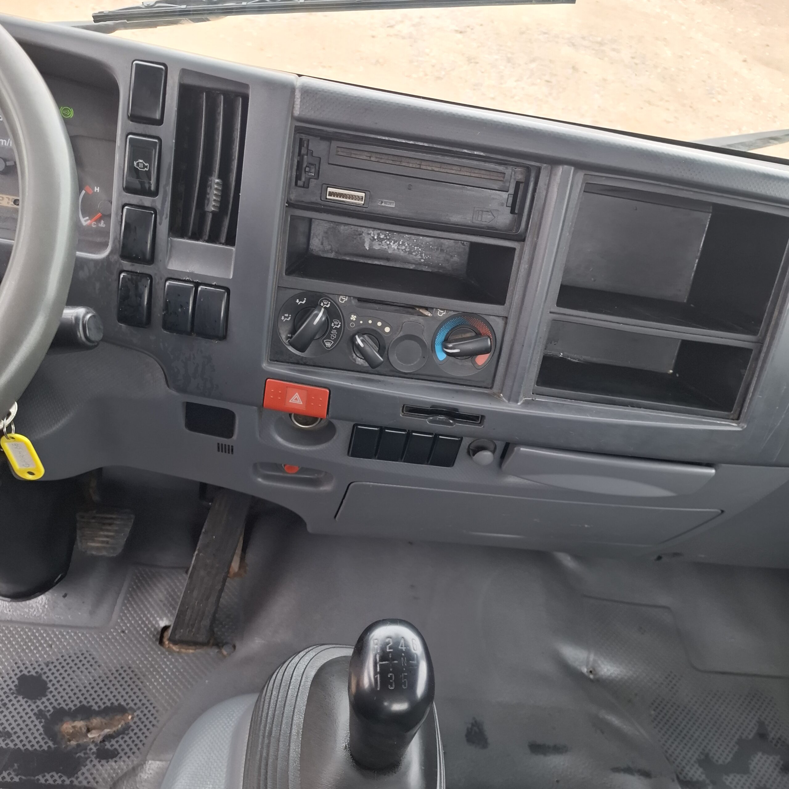 CAMIÓN CHEVROLET NPR816 - 2014 - Imagen 13