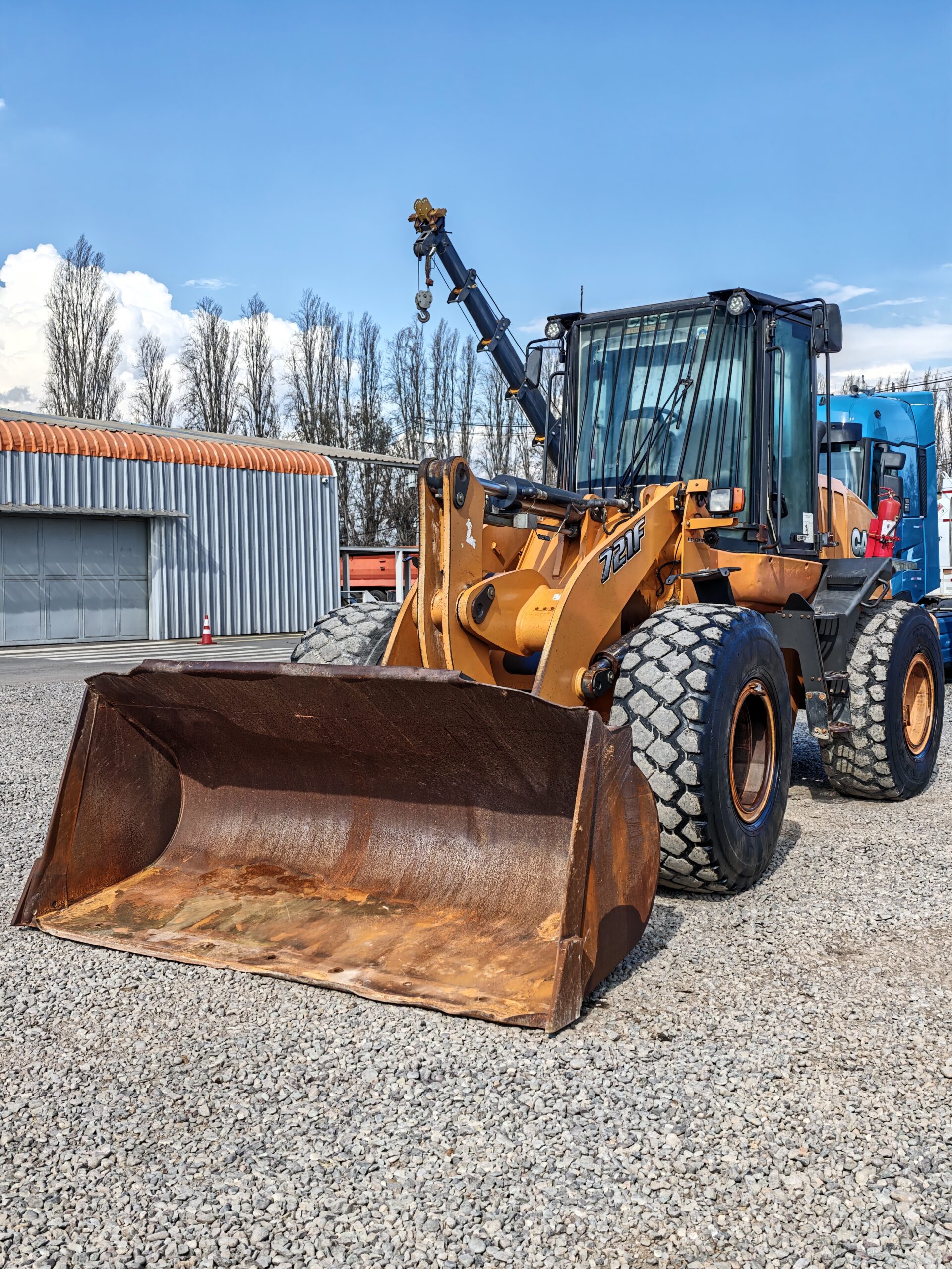 FOTO DE CARGADOR FRONTAL CASE 721F - 2018