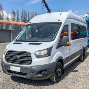 FOTO DE MINIBUS FORD TRANSIT 460E - 2018