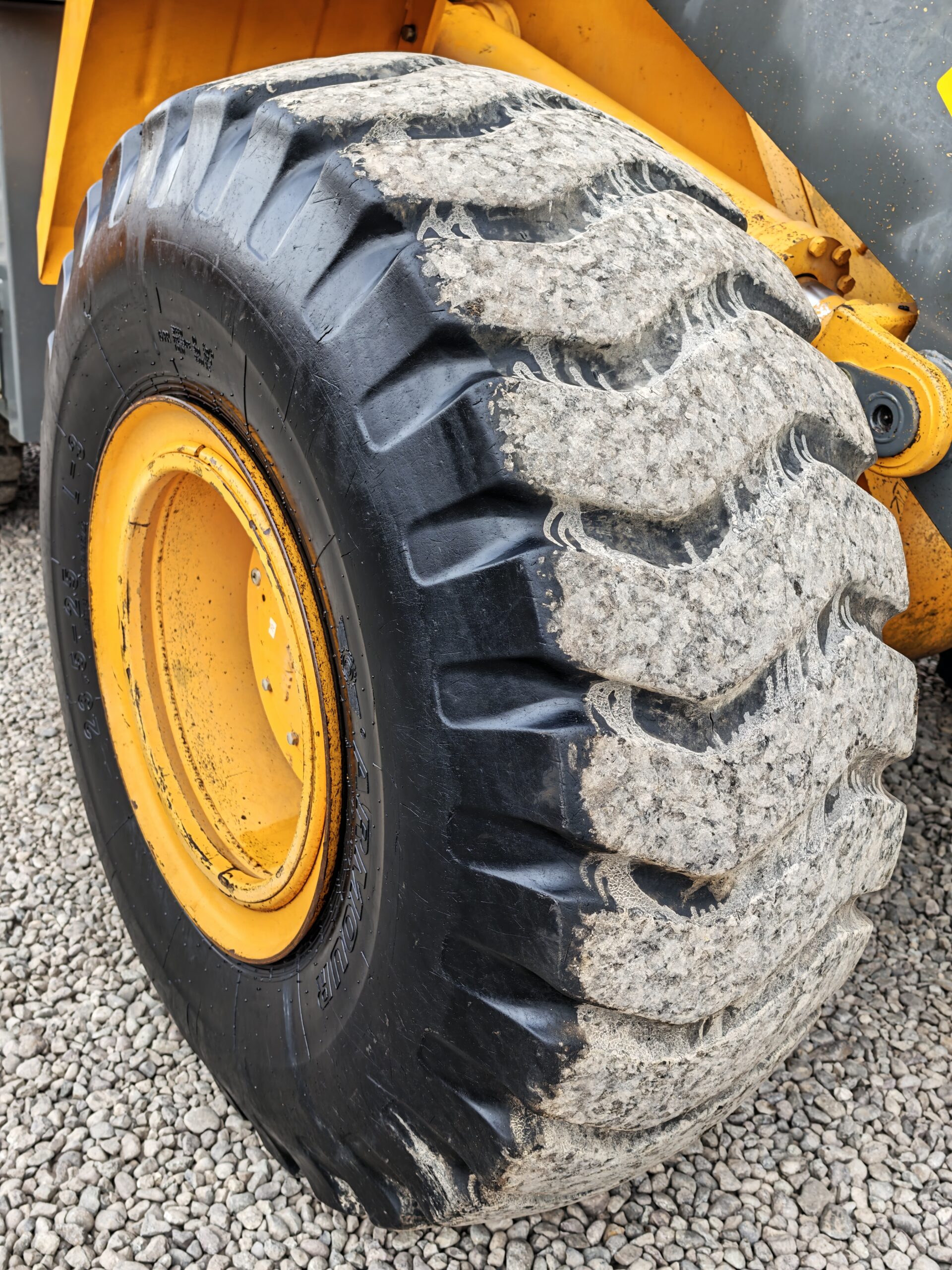 CARGADOR FRONTAL CLINTON 557G - 2025 - Imagen 22