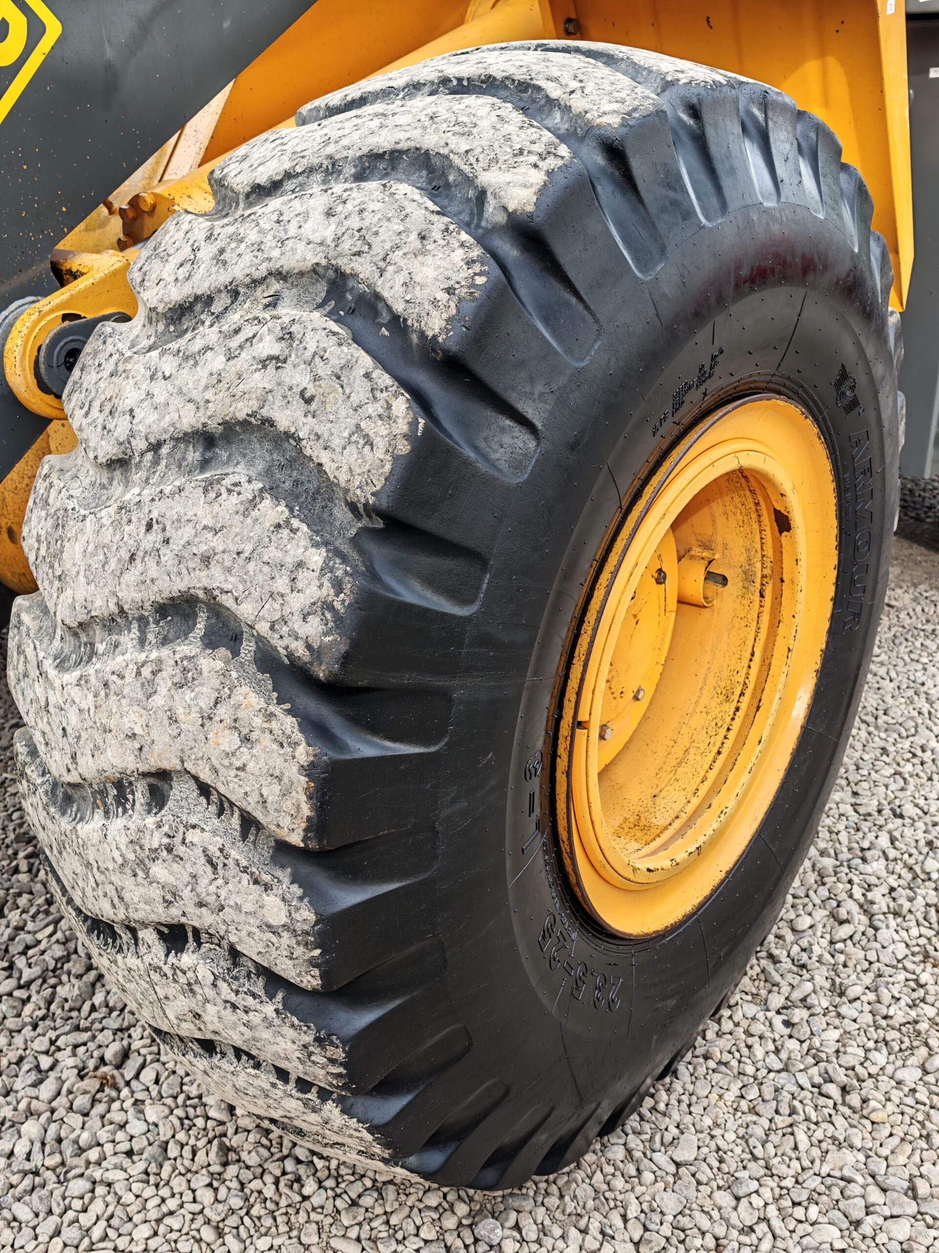 CARGADOR FRONTAL CLINTON 557G - 2025 - Imagen 19